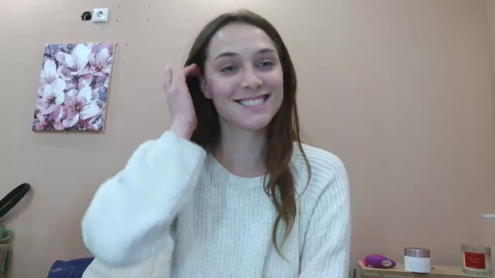 Gallery image thumbnail from HaleyReed's myfreecams stream on, 05/14/2025, 17:17 image 16 of 20