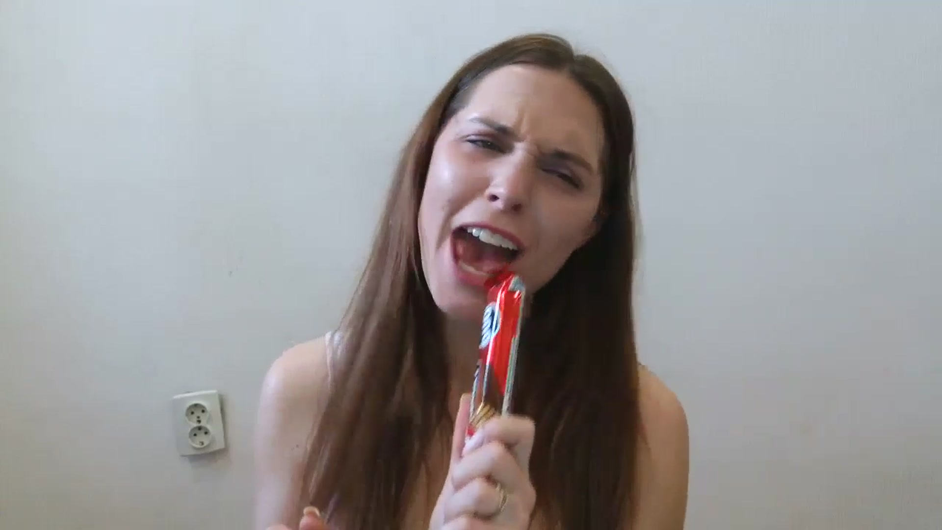 Gallery image thumbnail from HaleyReed's myfreecams stream on, 05/16/2025, 12:15 image 11 of 20