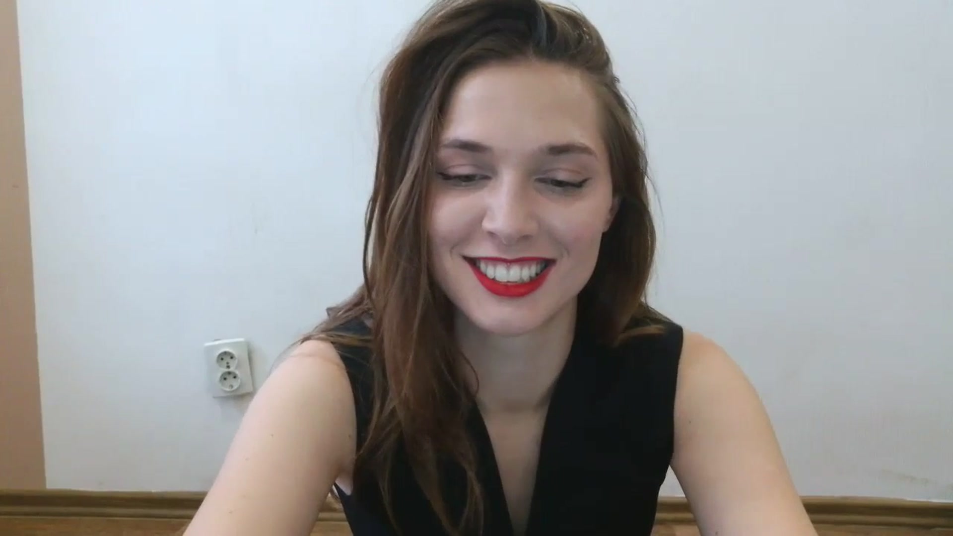 Gallery image thumbnail from HaleyReed's myfreecams stream on, 05/18/2025, 12:38 image 15 of 20