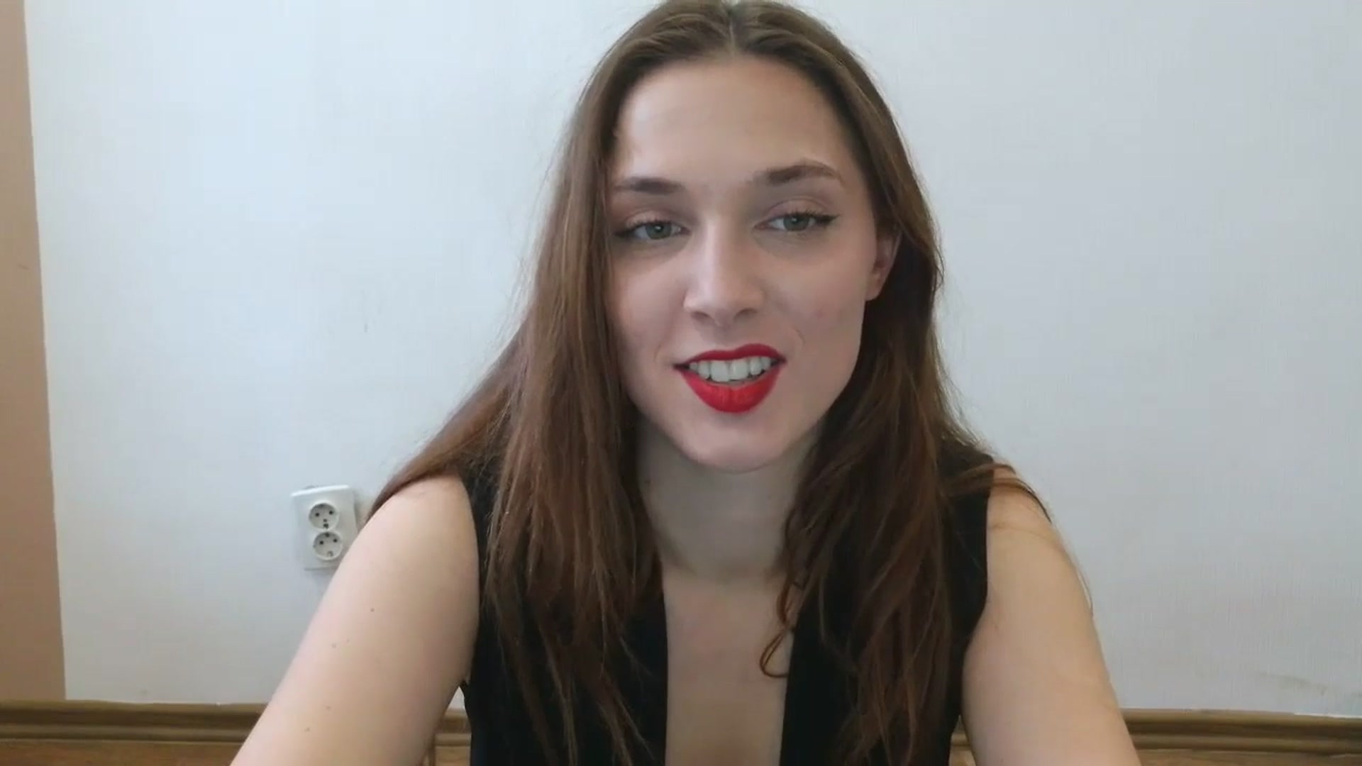 Gallery image thumbnail from HaleyReed's myfreecams stream on, 05/18/2025, 12:38 image 16 of 20