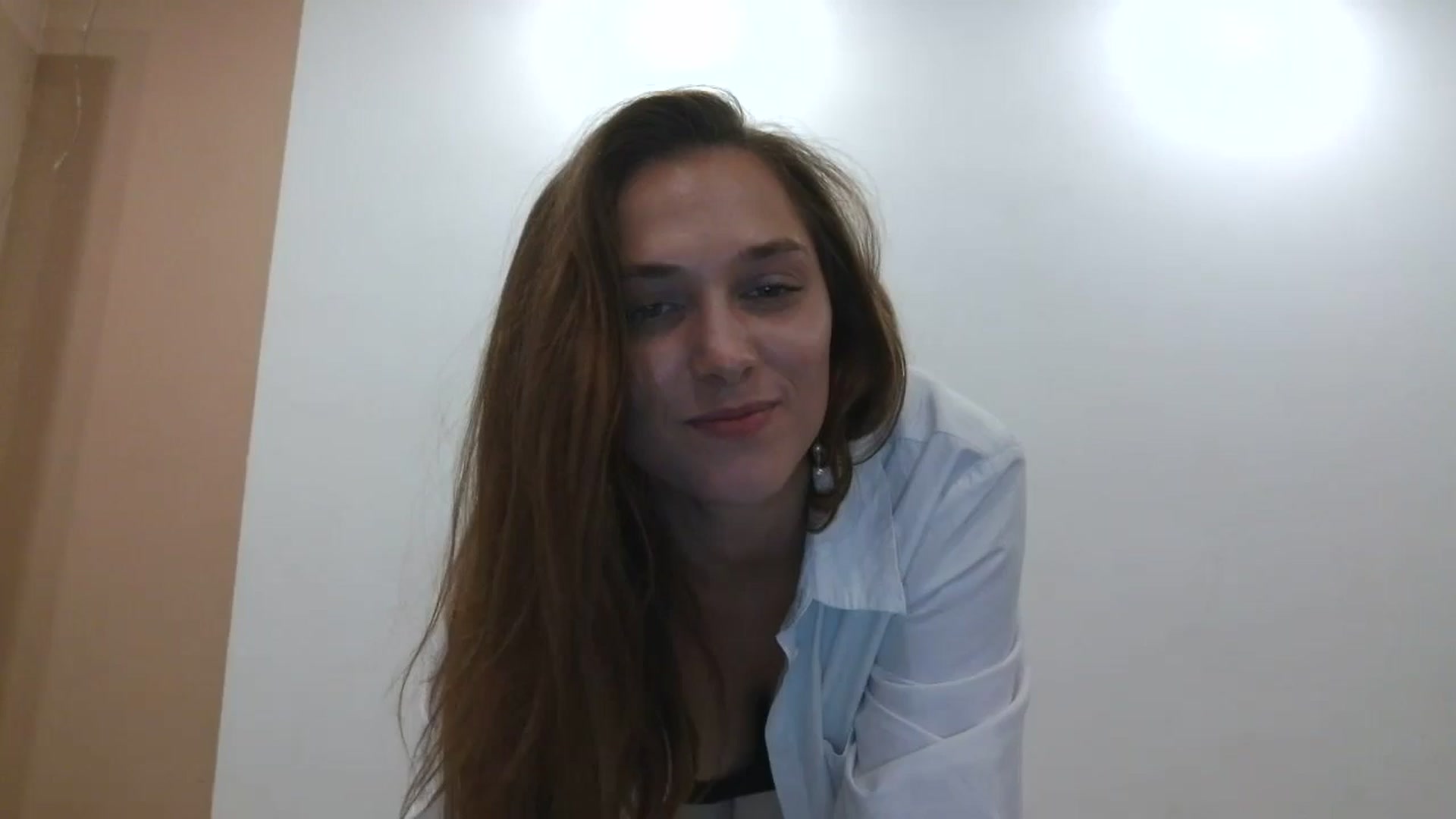 Gallery image thumbnail from HaleyReed's myfreecams stream on, 05/19/2025, 12:27 image 16 of 20
