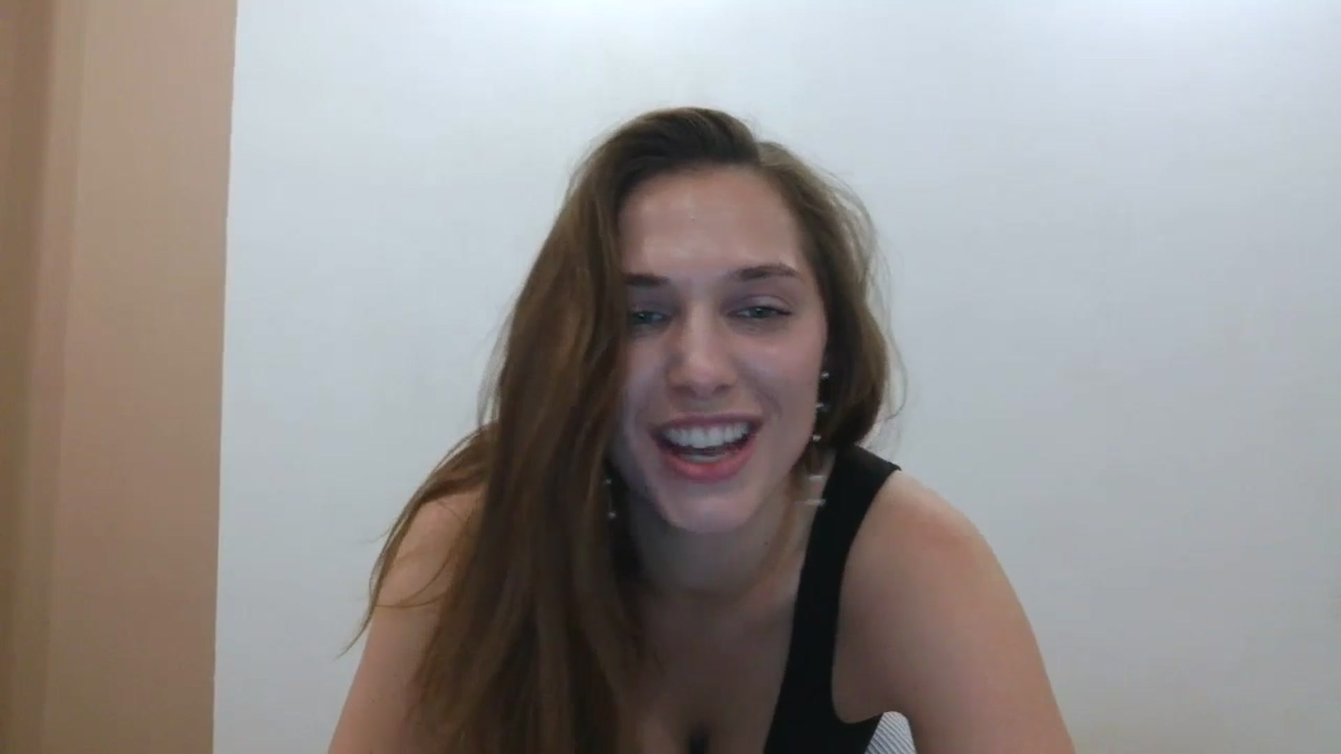 Gallery image thumbnail from HaleyReed's myfreecams stream on, 05/19/2025, 12:27 image 18 of 20