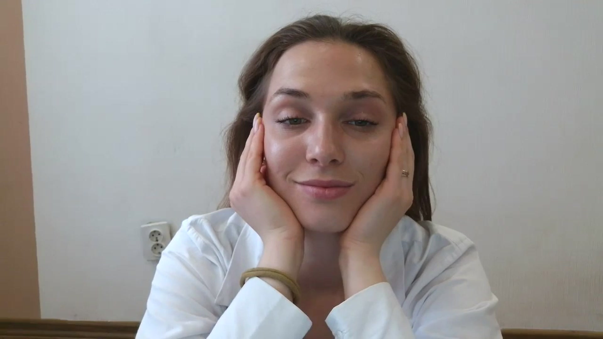 Gallery image thumbnail from HaleyReed's myfreecams stream on, 05/19/2025, 12:27 image 4 of 20