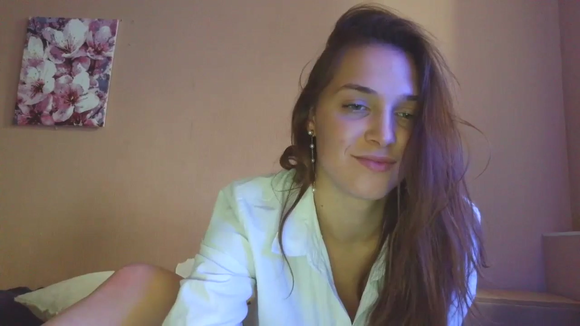 Gallery image thumbnail from HaleyReed's myfreecams stream on, 05/19/2025, 13:43 image 20 of 20