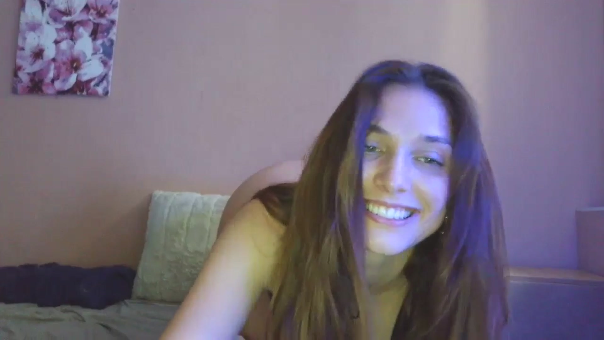 Gallery image thumbnail from HaleyReed's myfreecams stream on, 05/19/2025, 13:43 image 7 of 20