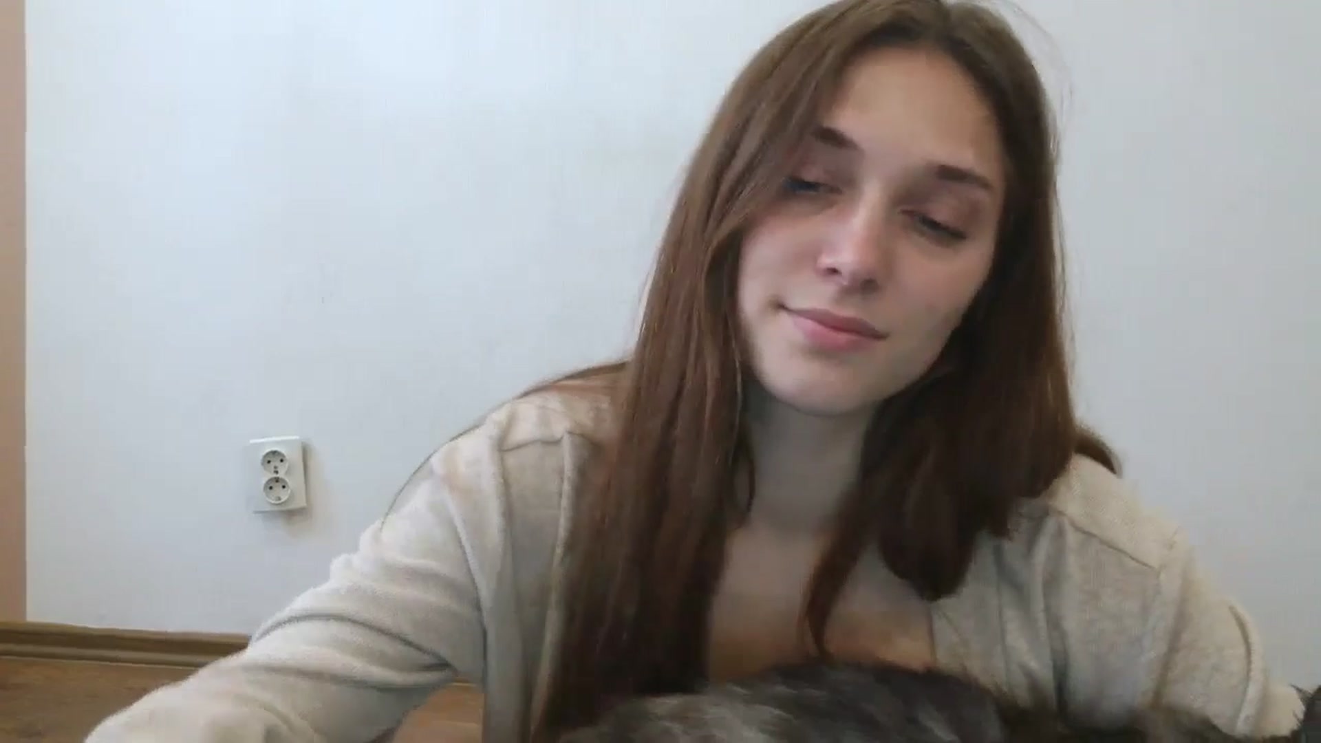 Gallery image thumbnail from HaleyReed's myfreecams stream on, 05/20/2025, 11:54 image 10 of 20