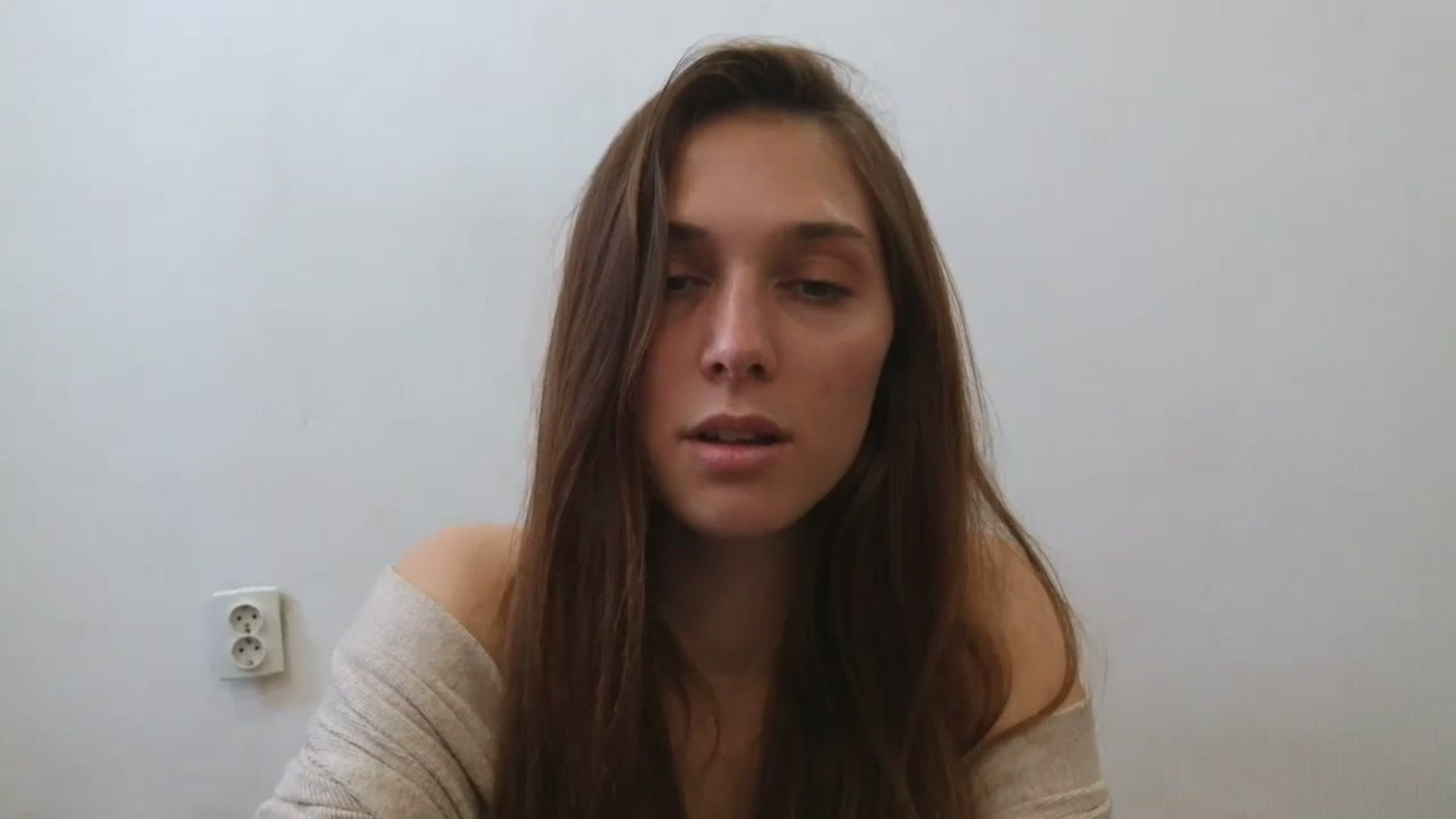 Gallery image thumbnail from HaleyReed's myfreecams stream on, 05/20/2025, 11:54 image 14 of 20