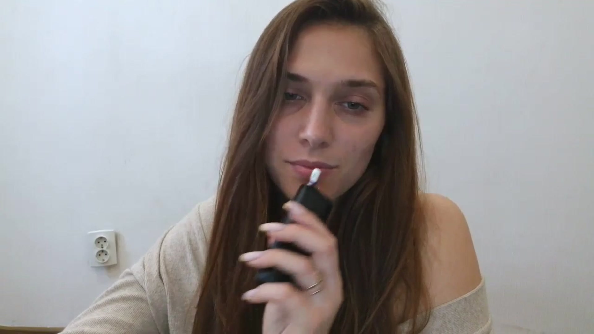 Gallery image thumbnail from HaleyReed's myfreecams stream on, 05/20/2025, 11:54 image 16 of 20