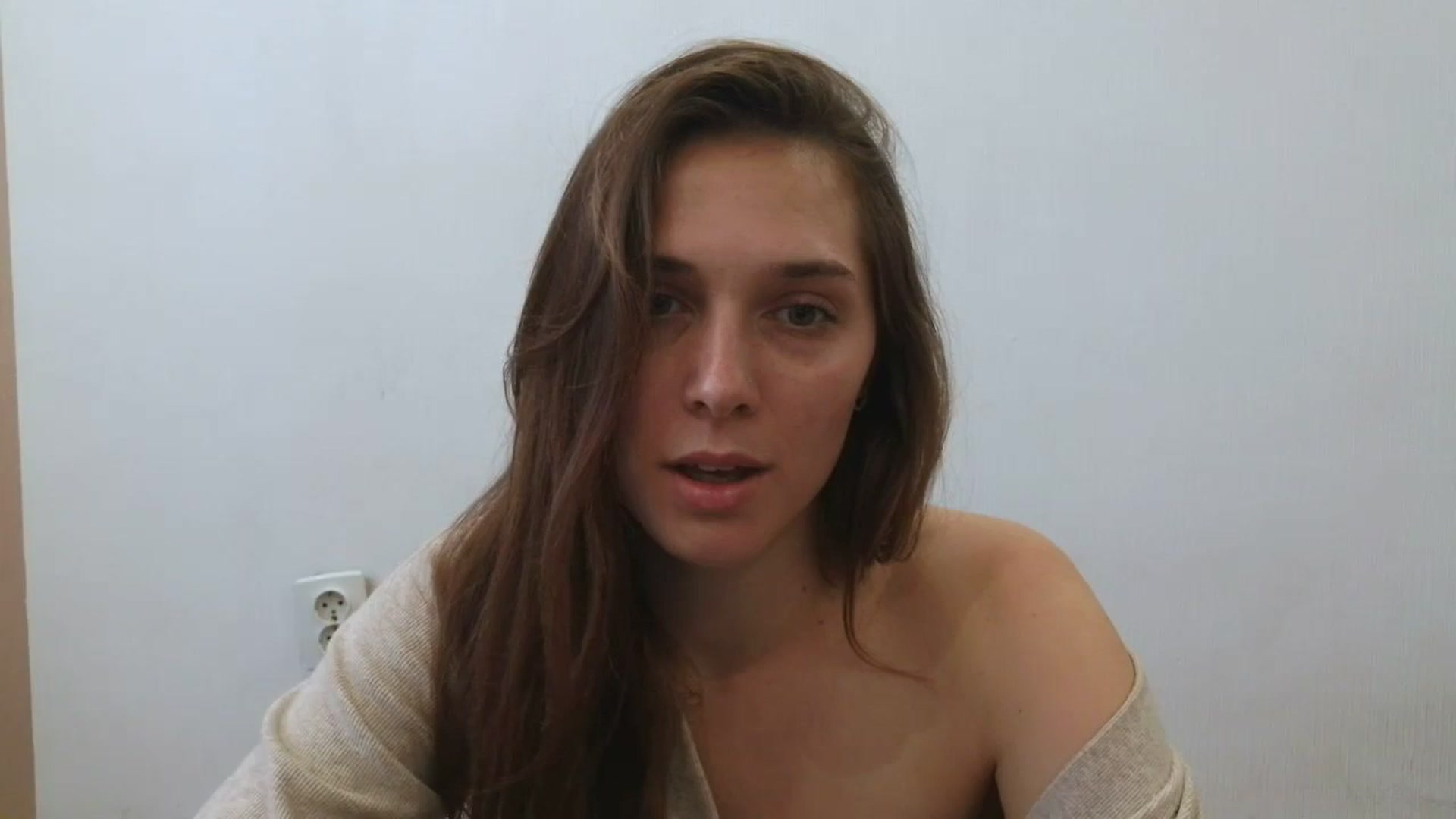 Gallery image thumbnail from HaleyReed's myfreecams stream on, 05/20/2025, 12:54 image 1 of 20