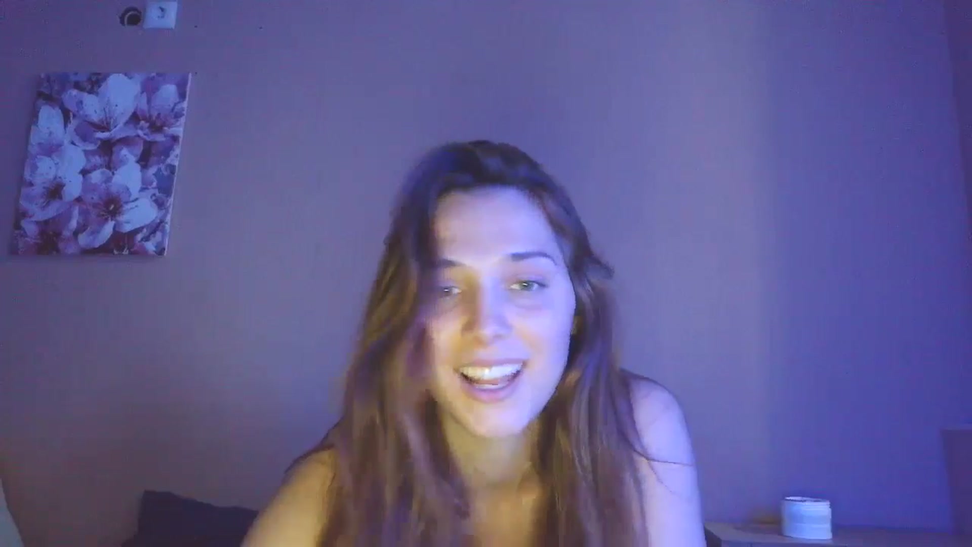 Gallery image thumbnail from HaleyReed's myfreecams stream on, 05/20/2025, 17:08 image 11 of 20