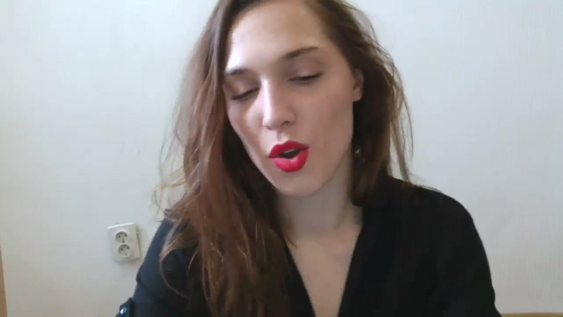Gallery image thumbnail from HaleyReed's myfreecams stream on, 05/21/2025, 12:03 image 7 of 20