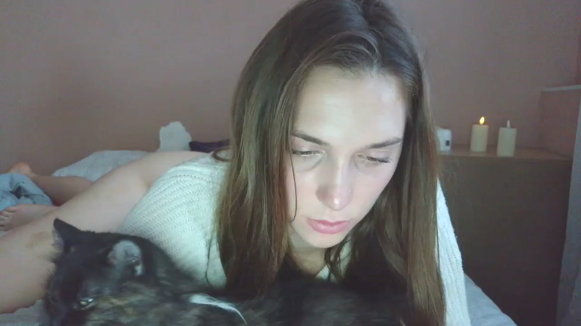 Gallery image thumbnail from HaleyReed's myfreecams stream on, 05/21/2025, 15:58 image 2 of 20