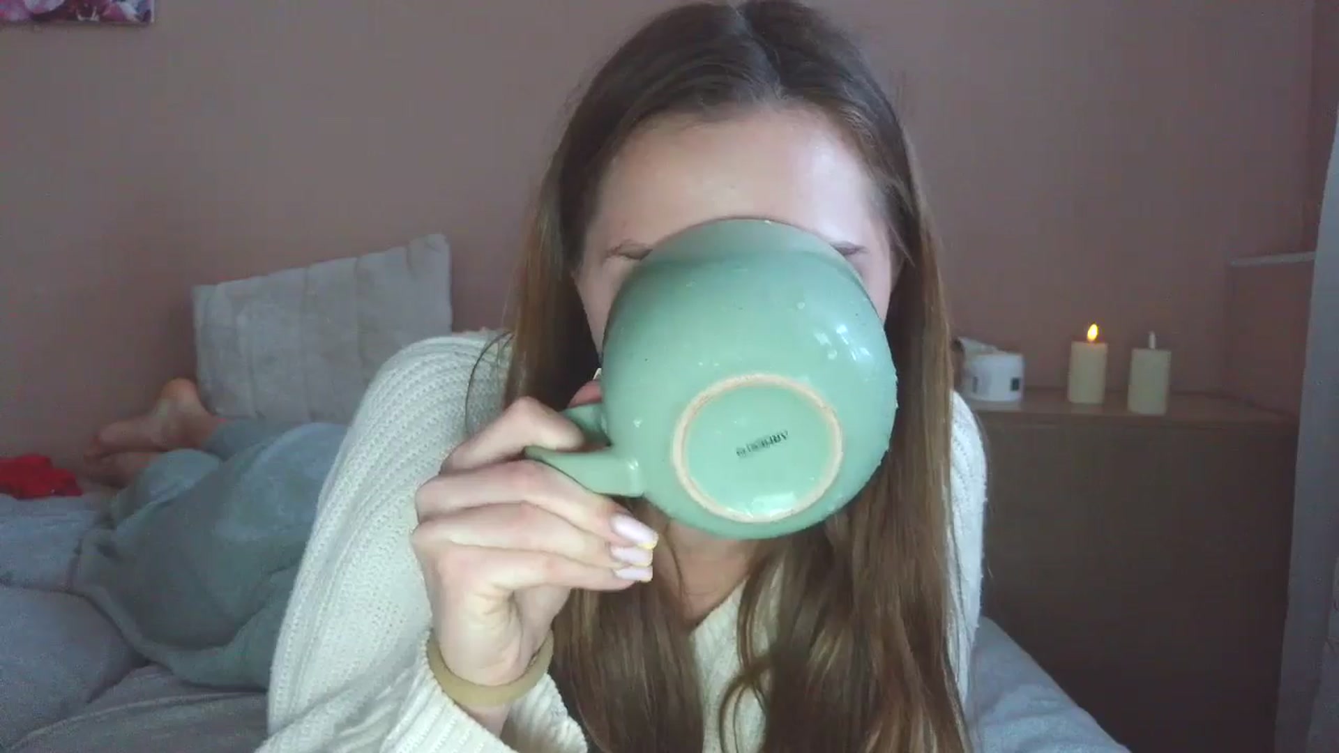 Gallery image thumbnail from HaleyReed's myfreecams stream on, 05/21/2025, 15:58 image 19 of 20