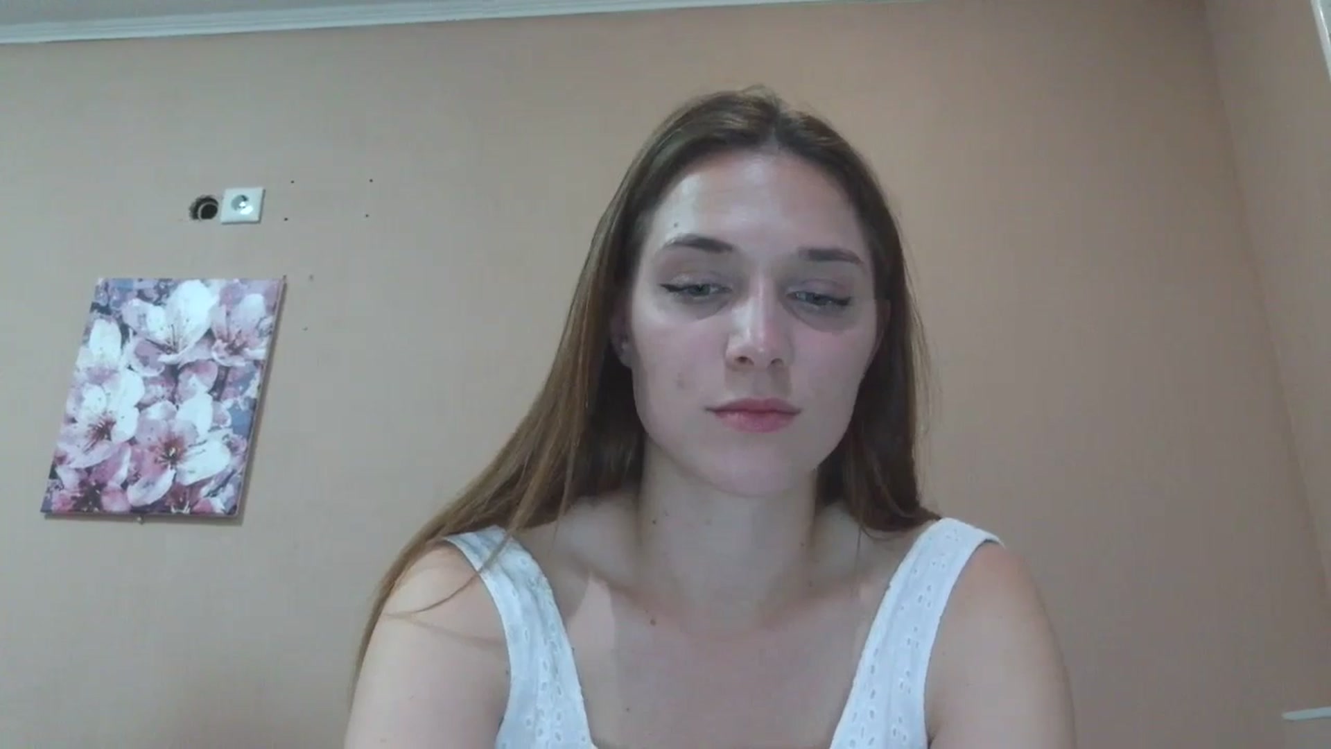 Gallery image thumbnail from HaleyReed's myfreecams stream on, 05/25/2025, 22:15 image 18 of 20