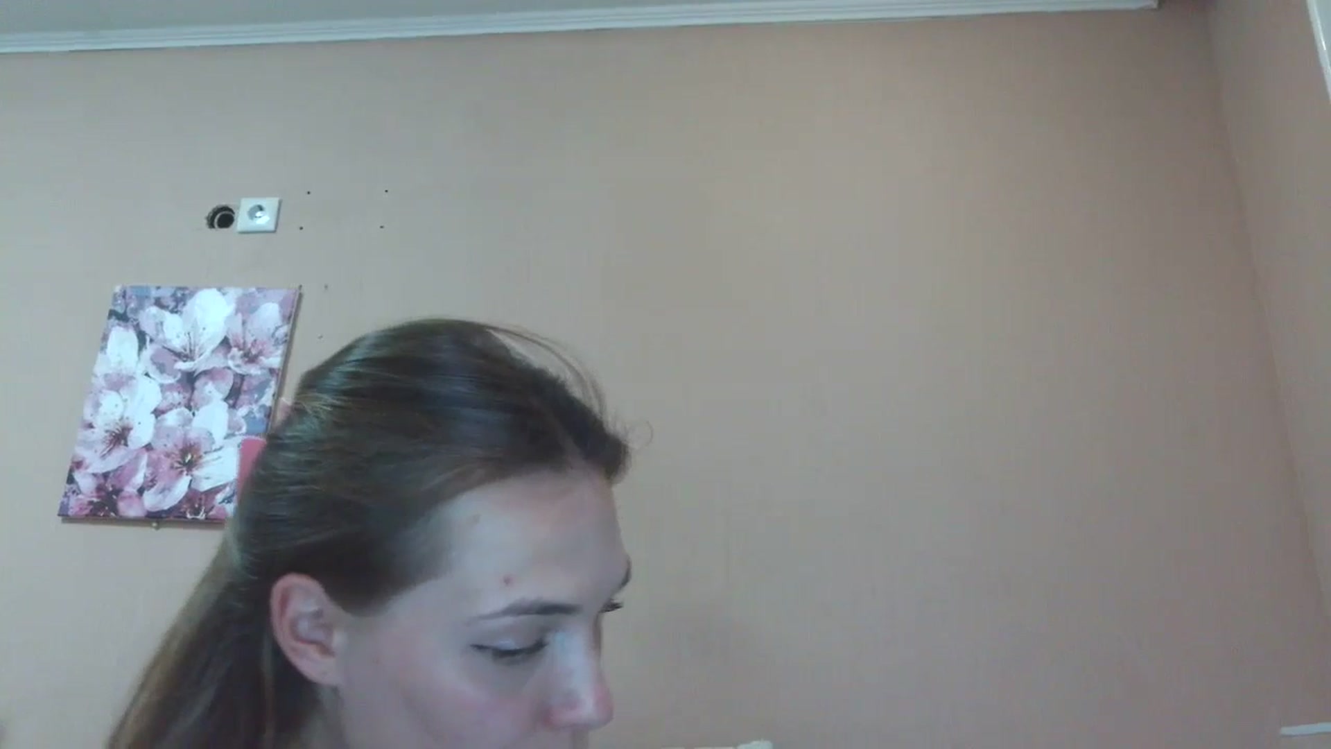 Gallery image thumbnail from HaleyReed's myfreecams stream on, 05/26/2025, 24:26 image 13 of 20