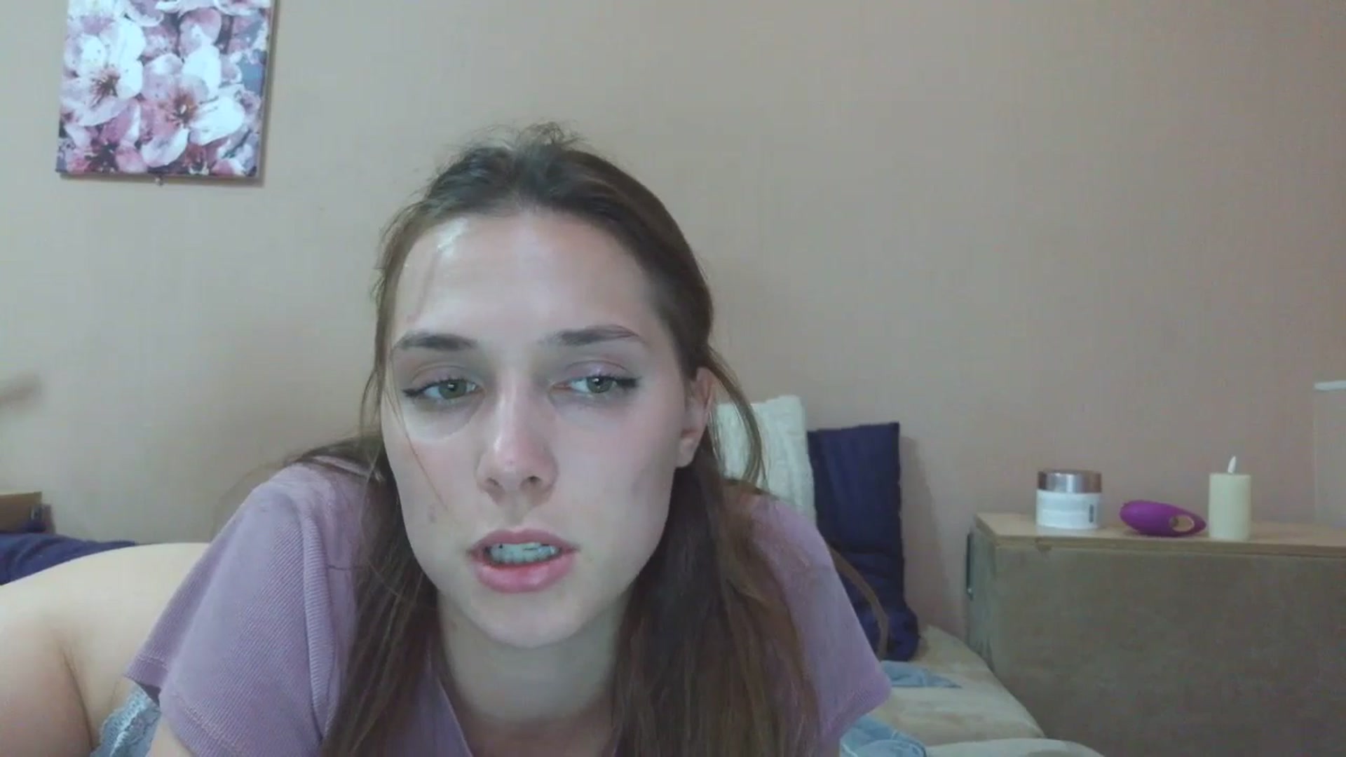 Gallery image thumbnail from HaleyReed's myfreecams stream on, 05/26/2025, 24:26 image 2 of 20