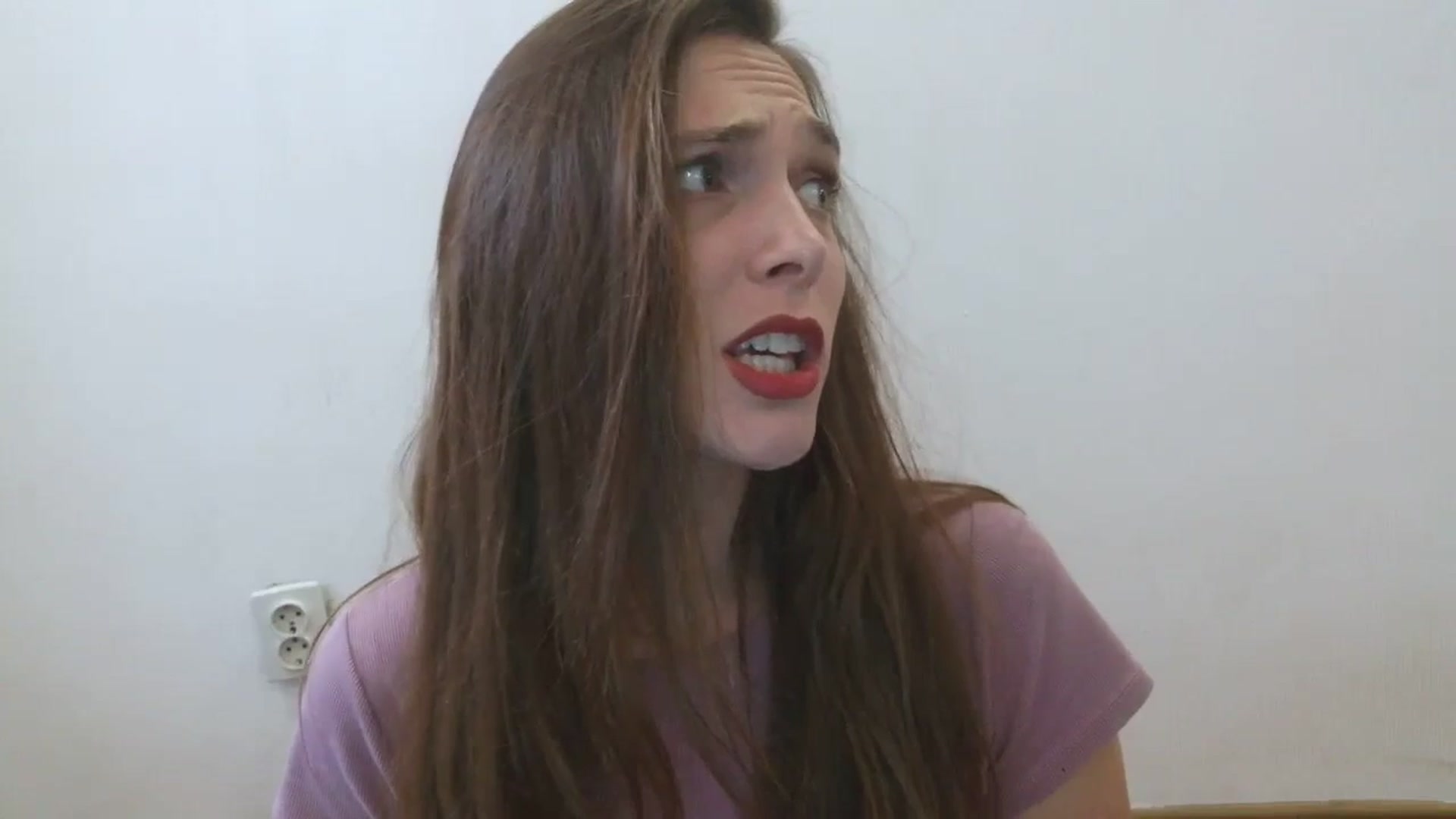 Gallery image thumbnail from HaleyReed's myfreecams stream on, 05/26/2025, 12:29 image 19 of 20