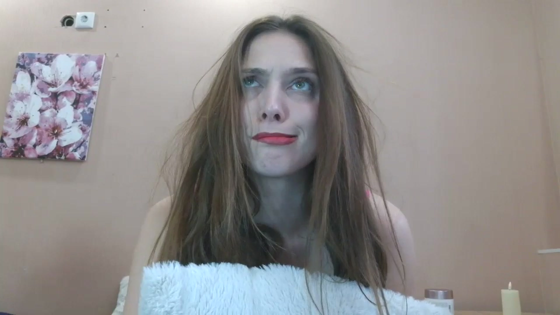 Gallery image thumbnail from HaleyReed's myfreecams stream on, 05/26/2025, 13:35 image 8 of 20