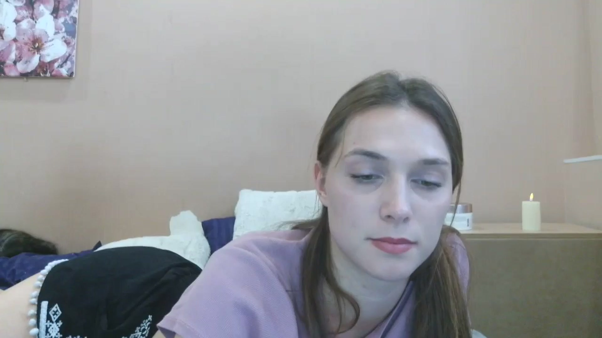 Gallery image thumbnail from HaleyReed's myfreecams stream on, 05/26/2025, 15:49 image 1 of 20