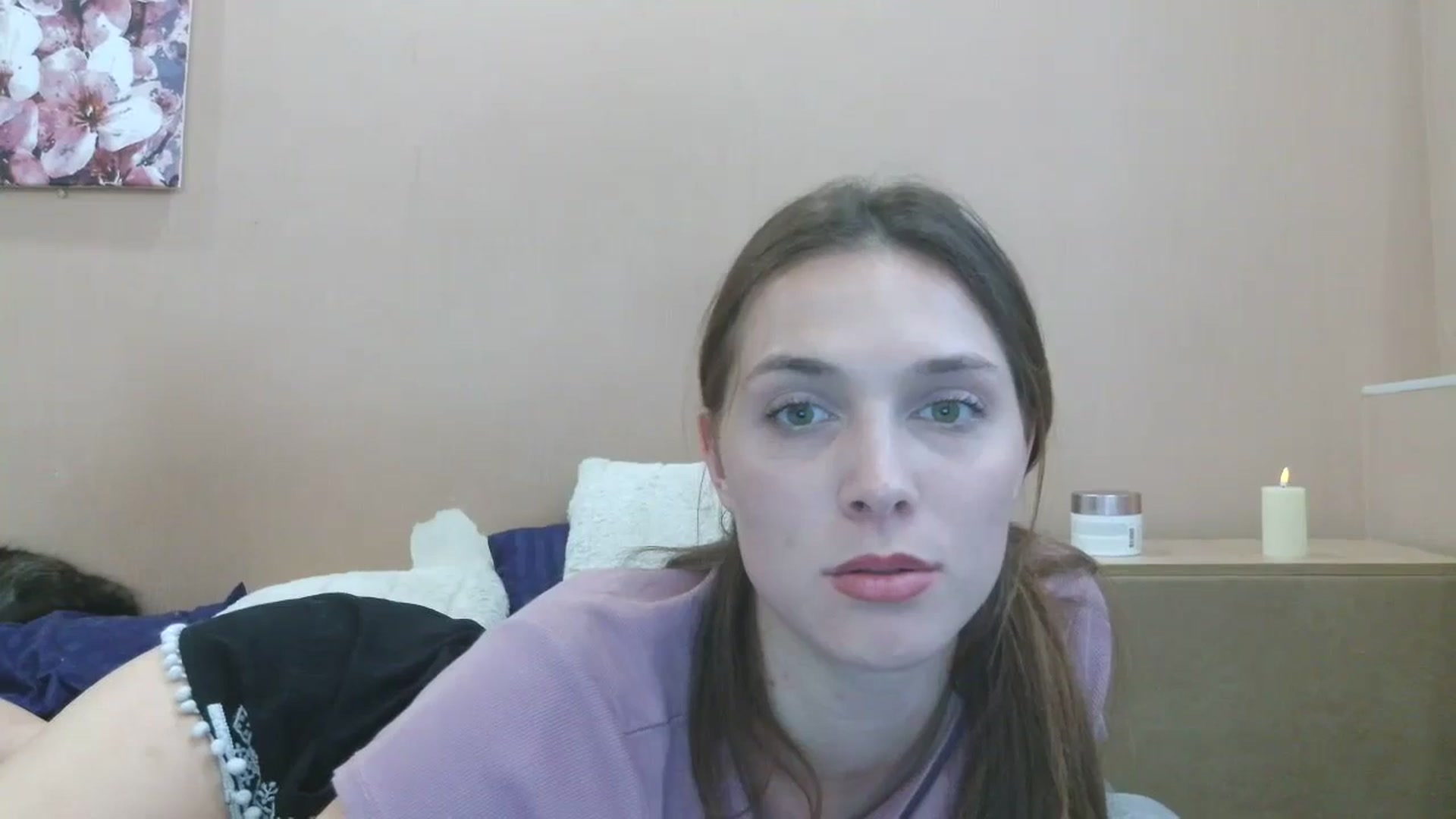 Gallery image thumbnail from HaleyReed's myfreecams stream on, 05/26/2025, 15:49 image 3 of 20