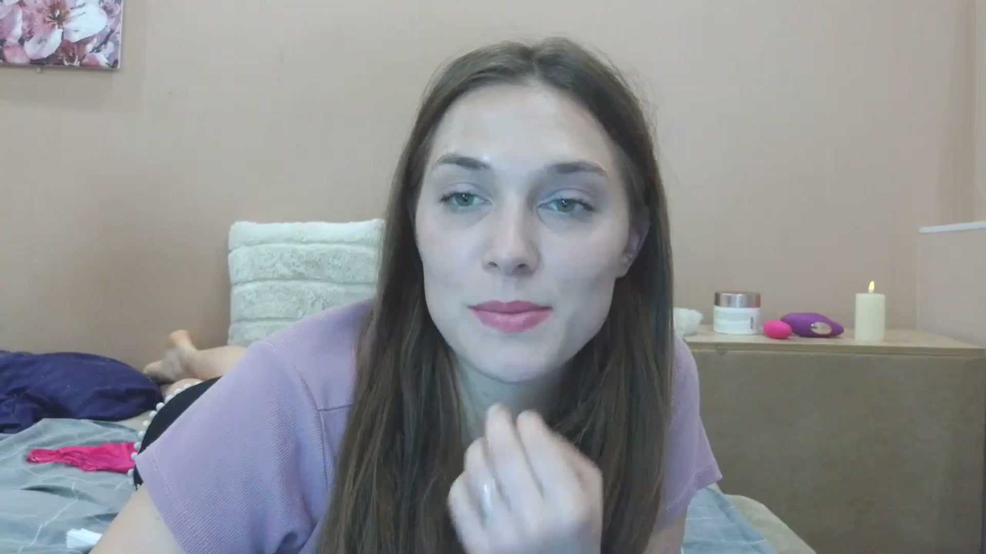 Gallery image thumbnail from HaleyReed's myfreecams stream on, 05/26/2025, 17:48 image 17 of 20