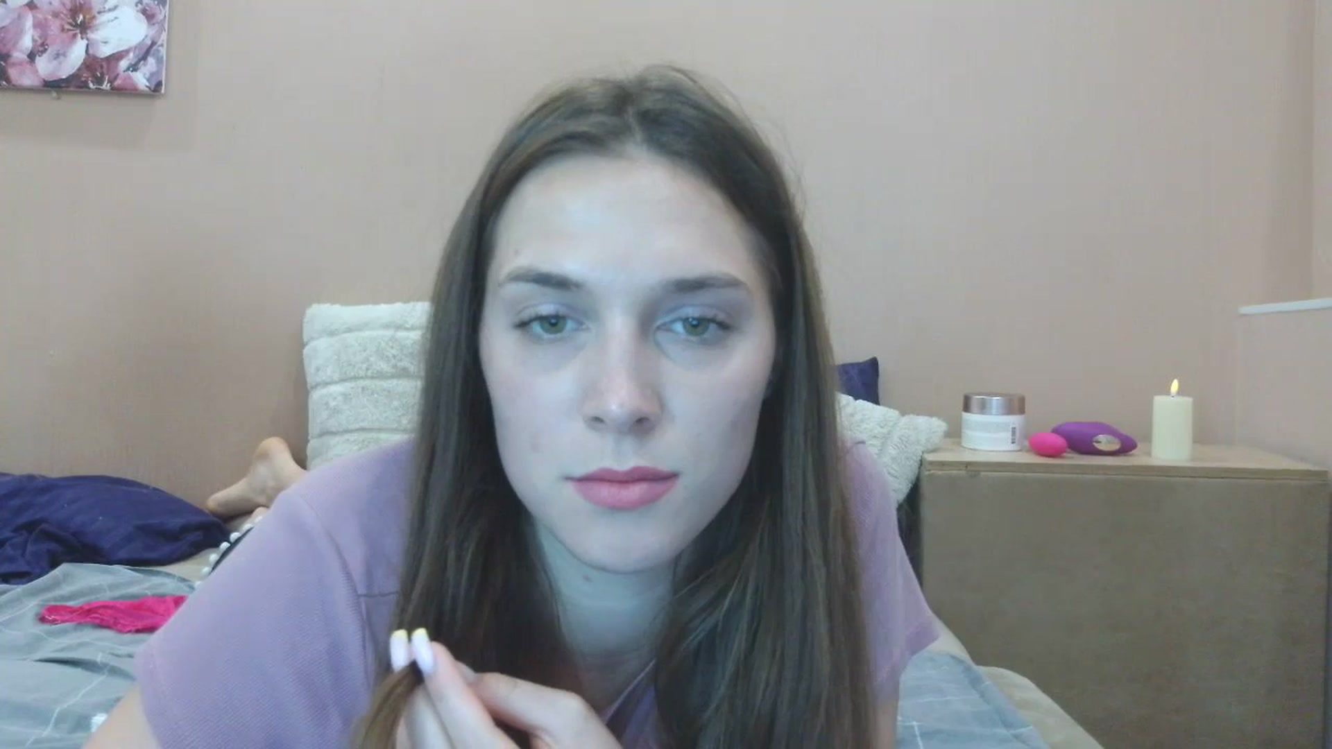 Gallery image thumbnail from HaleyReed's myfreecams stream on, 05/26/2025, 17:48 image 12 of 20