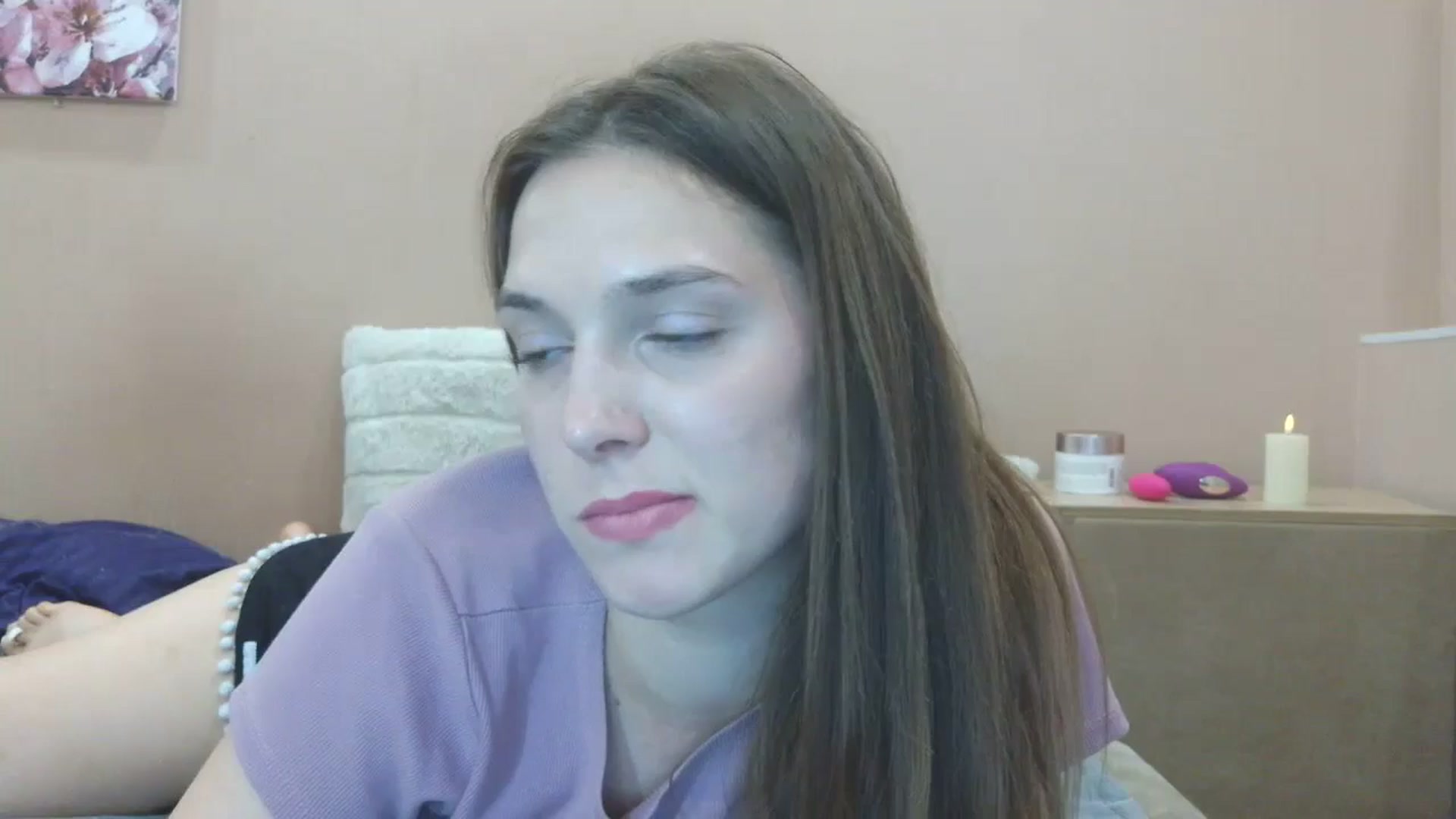 Gallery image thumbnail from HaleyReed's myfreecams stream on, 05/26/2025, 17:48 image 18 of 20