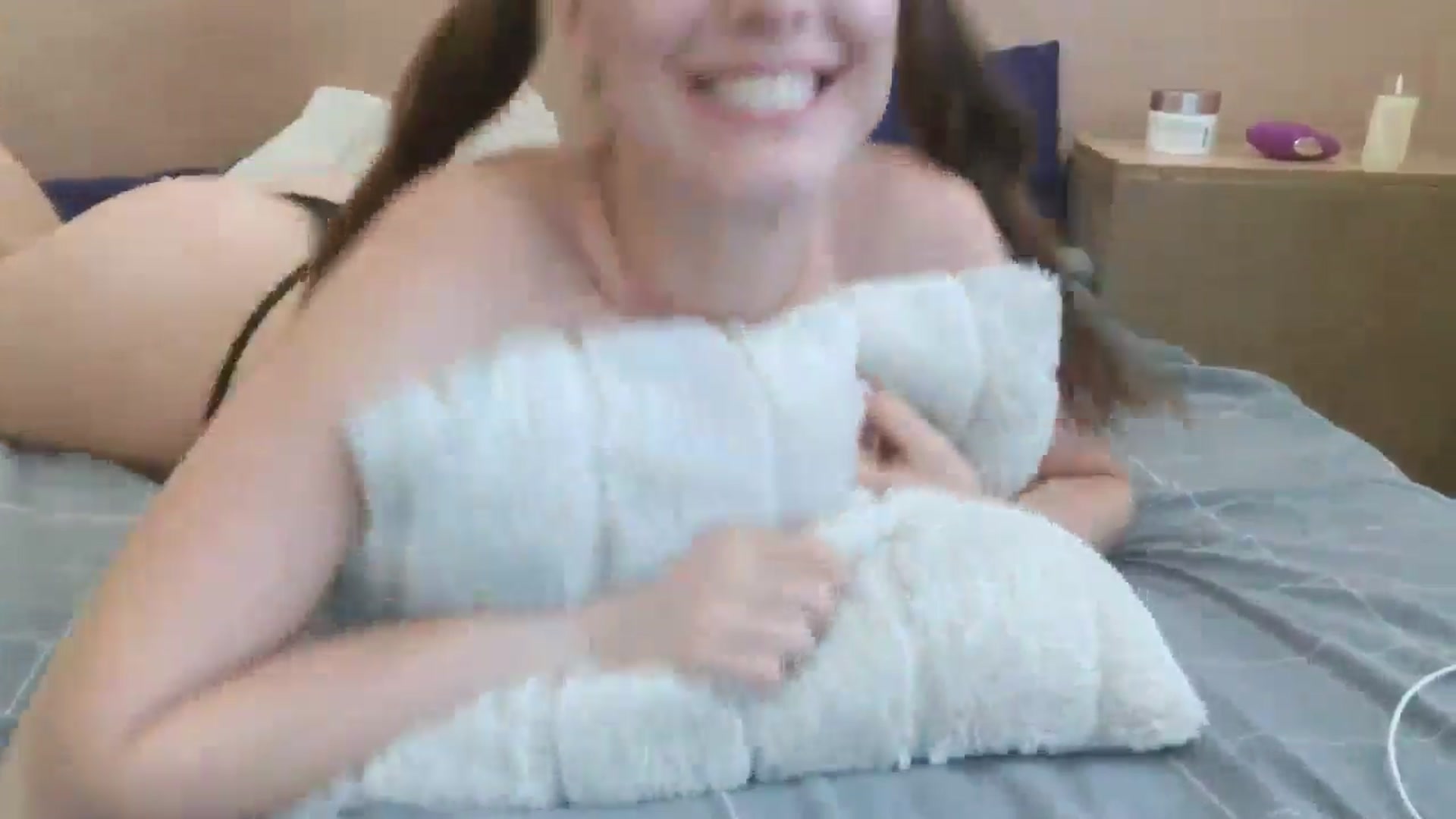 Gallery image thumbnail from HaleyReed's myfreecams stream on, 05/27/2025, 13:16 image 13 of 20