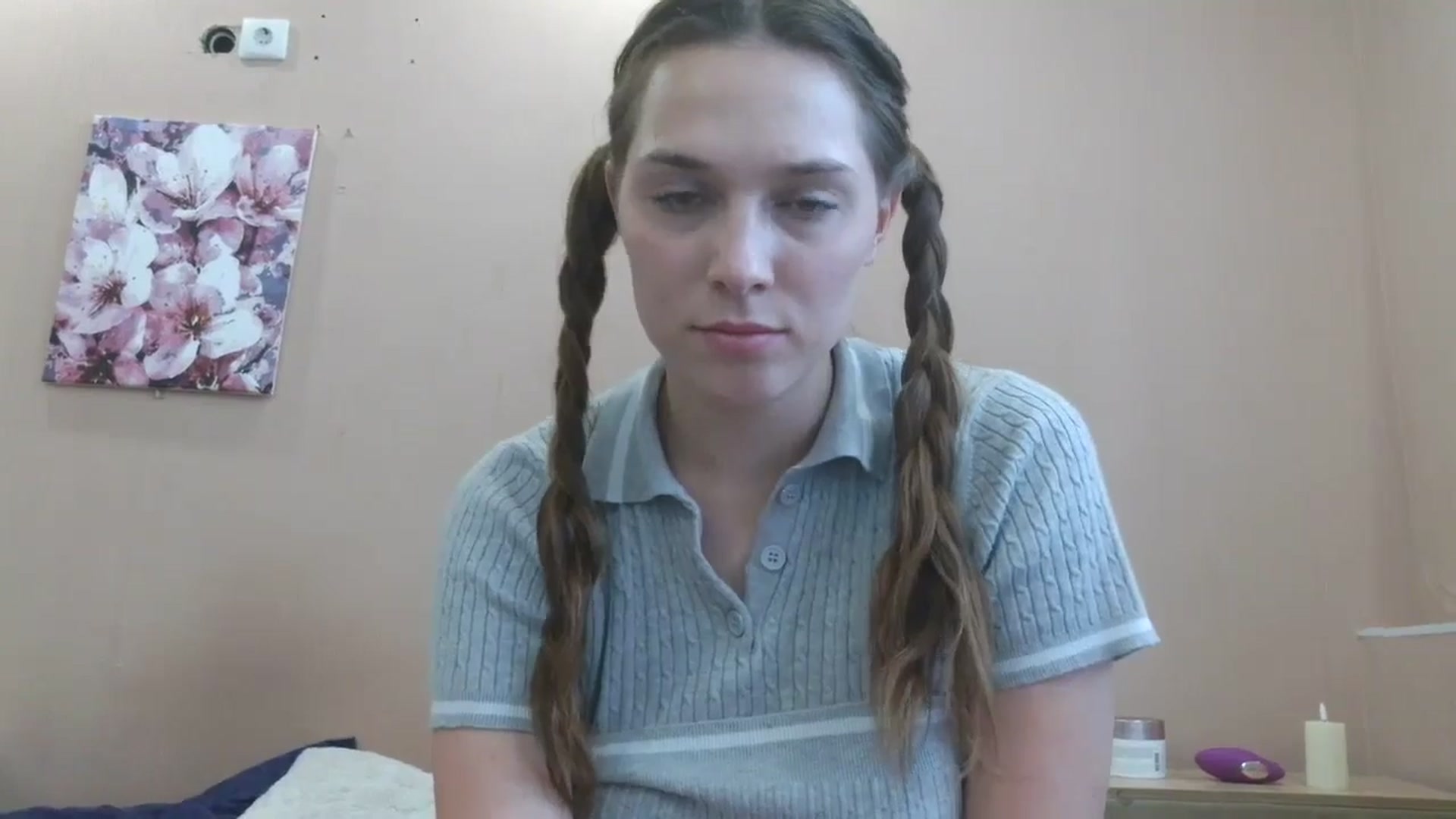 Gallery image thumbnail from HaleyReed's myfreecams stream on, 05/27/2025, 13:16 image 8 of 20