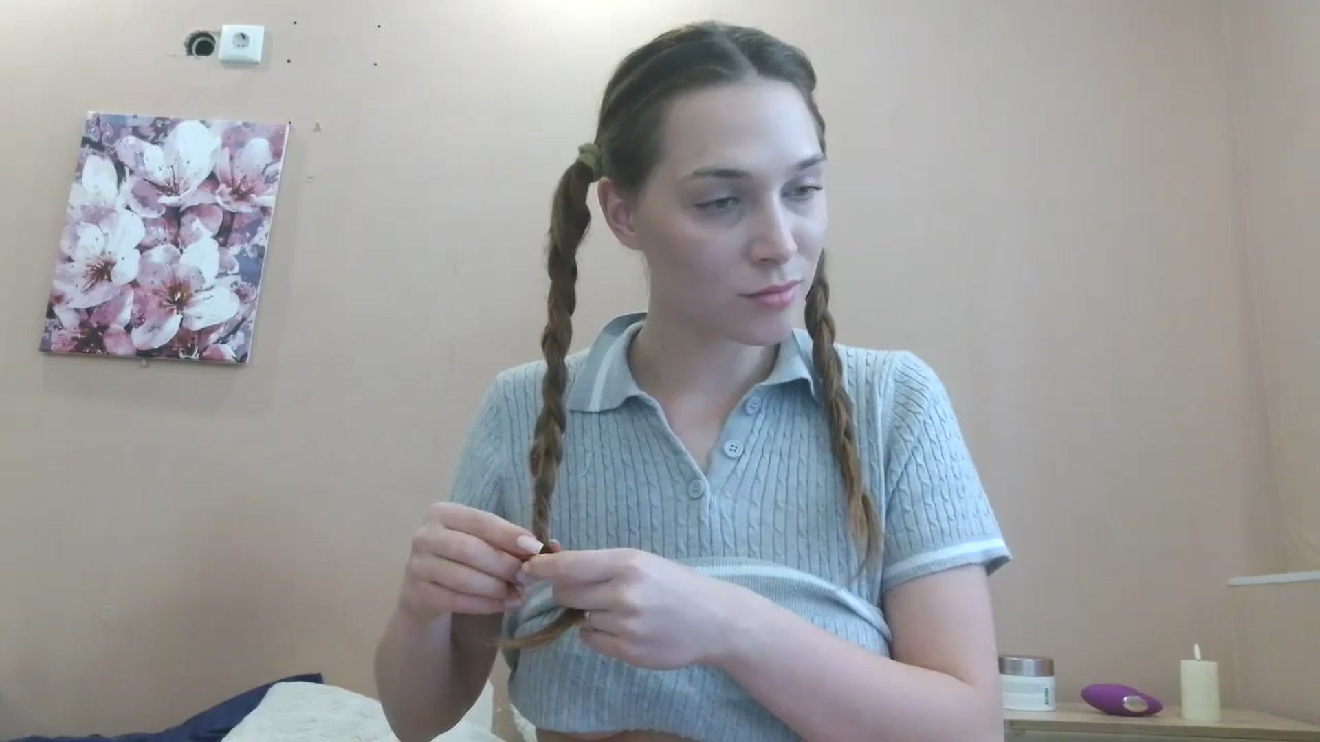 Gallery image thumbnail from HaleyReed's myfreecams stream on, 05/27/2025, 13:16 image 4 of 20