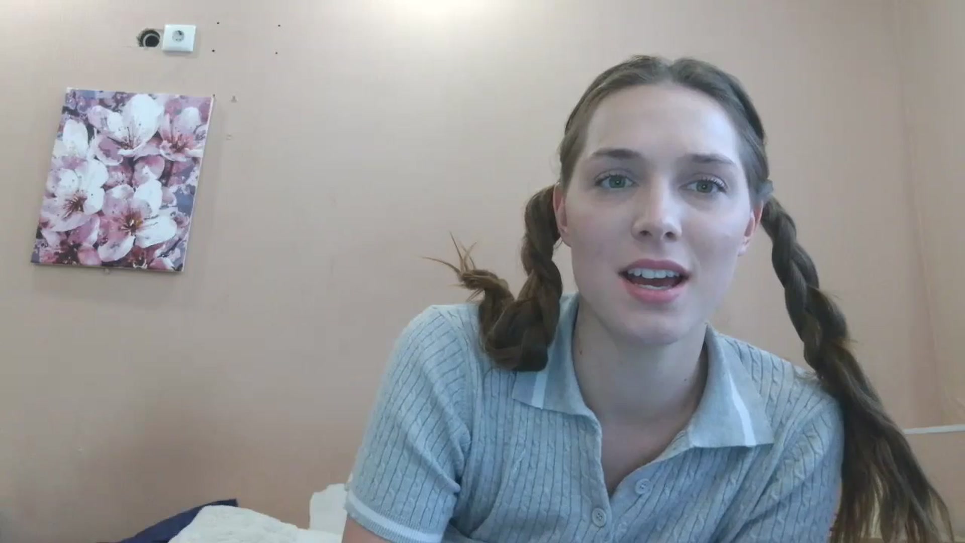 Gallery image thumbnail from HaleyReed's myfreecams stream on, 05/27/2025, 13:16 image 10 of 20