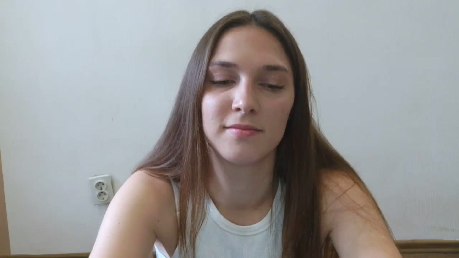 Gallery image thumbnail from HaleyReed's myfreecams stream on, 05/28/2025, 13:18 image 6 of 20