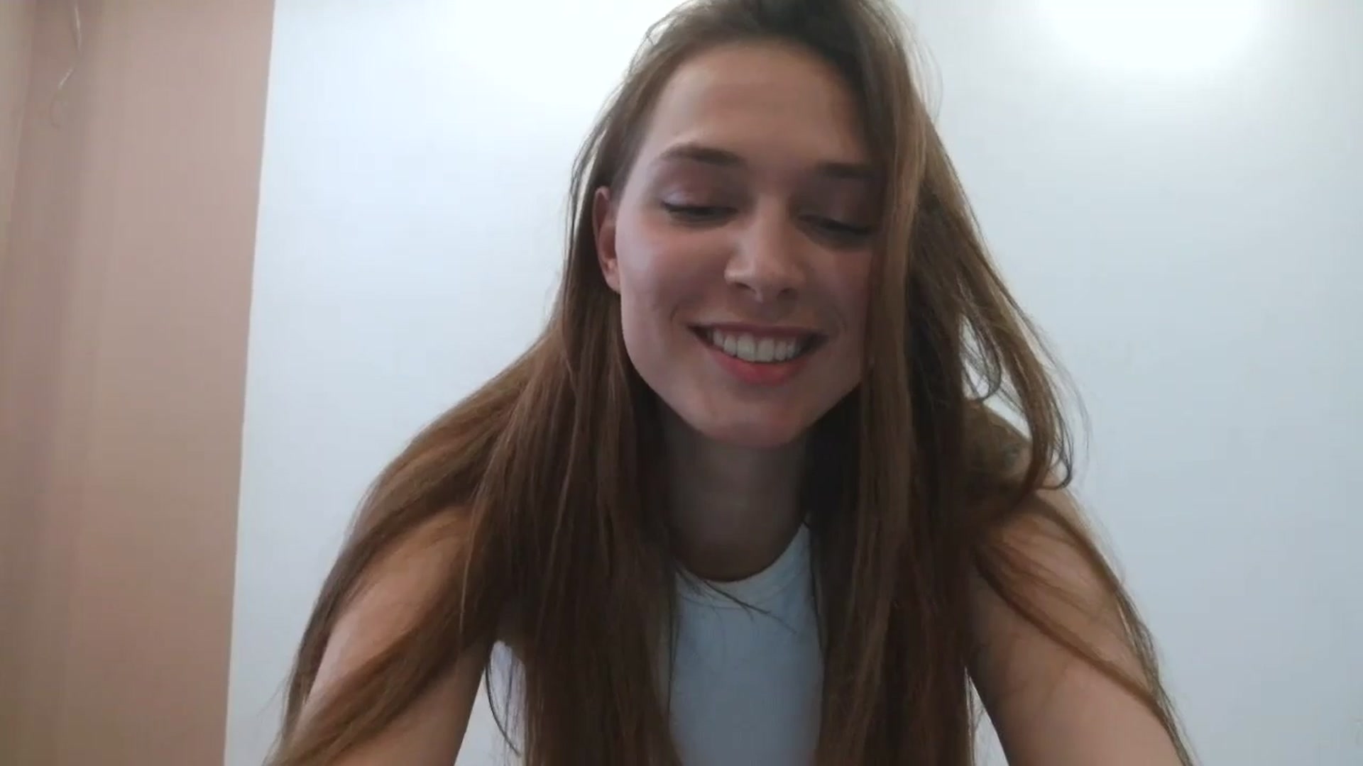 Gallery image thumbnail from HaleyReed's myfreecams stream on, 05/28/2025, 13:18 image 15 of 20