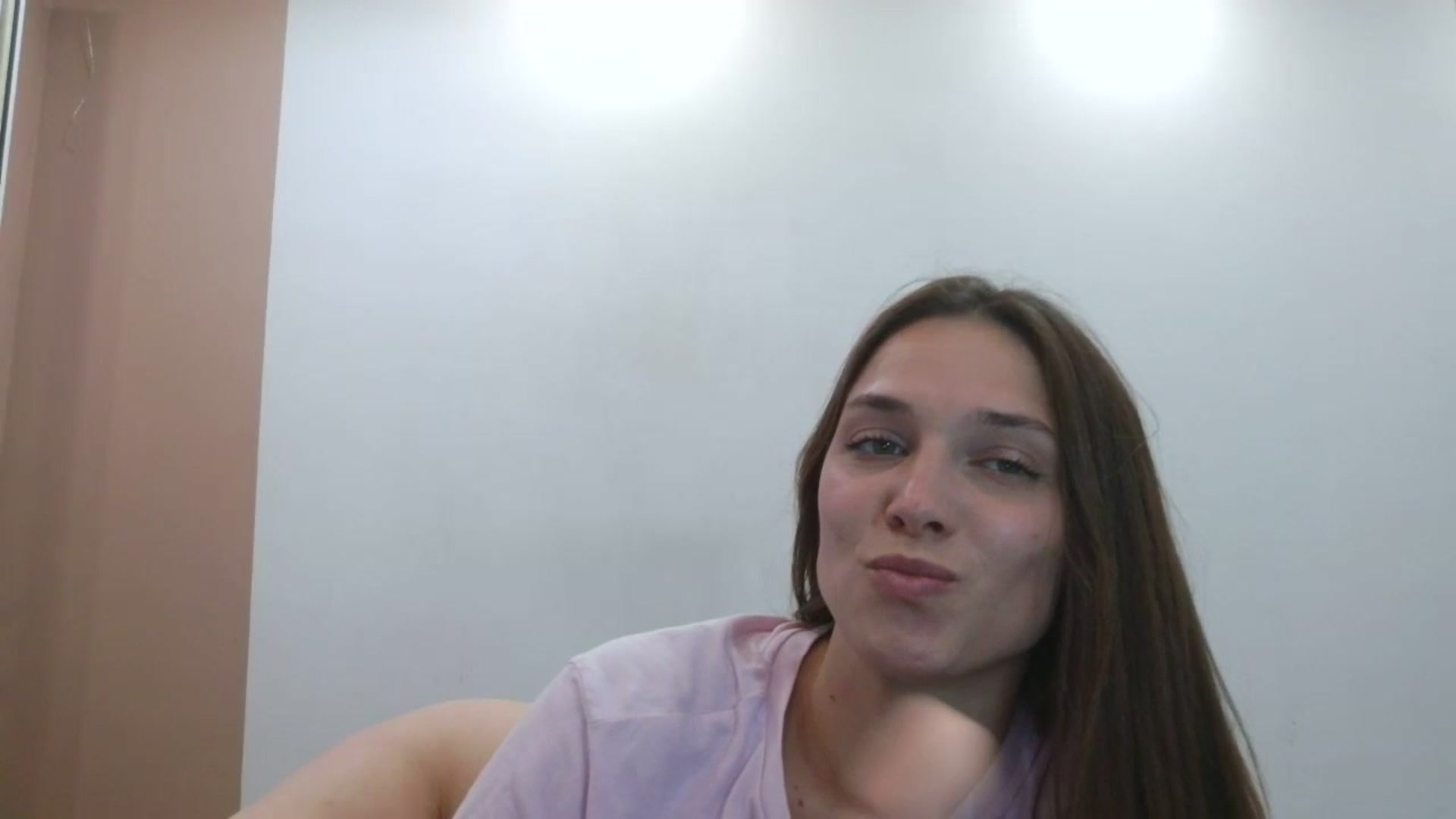 Gallery image thumbnail from HaleyReed's myfreecams stream on, 05/28/2025, 14:32 image 16 of 20