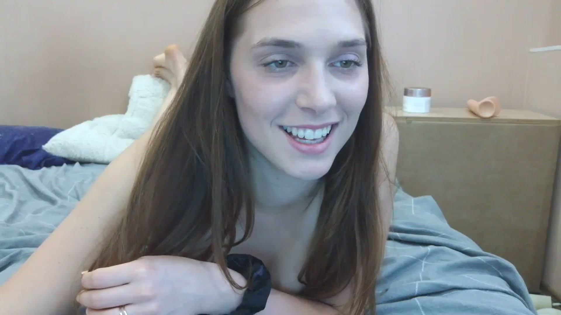 Gallery image thumbnail from HaleyReed's myfreecams stream on, 05/30/2025, 13:20 image 19 of 20