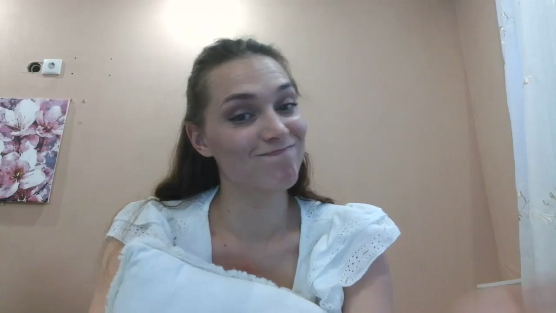 Gallery image thumbnail from HaleyReed's myfreecams stream on, 05/31/2025, 17:01 image 5 of 20