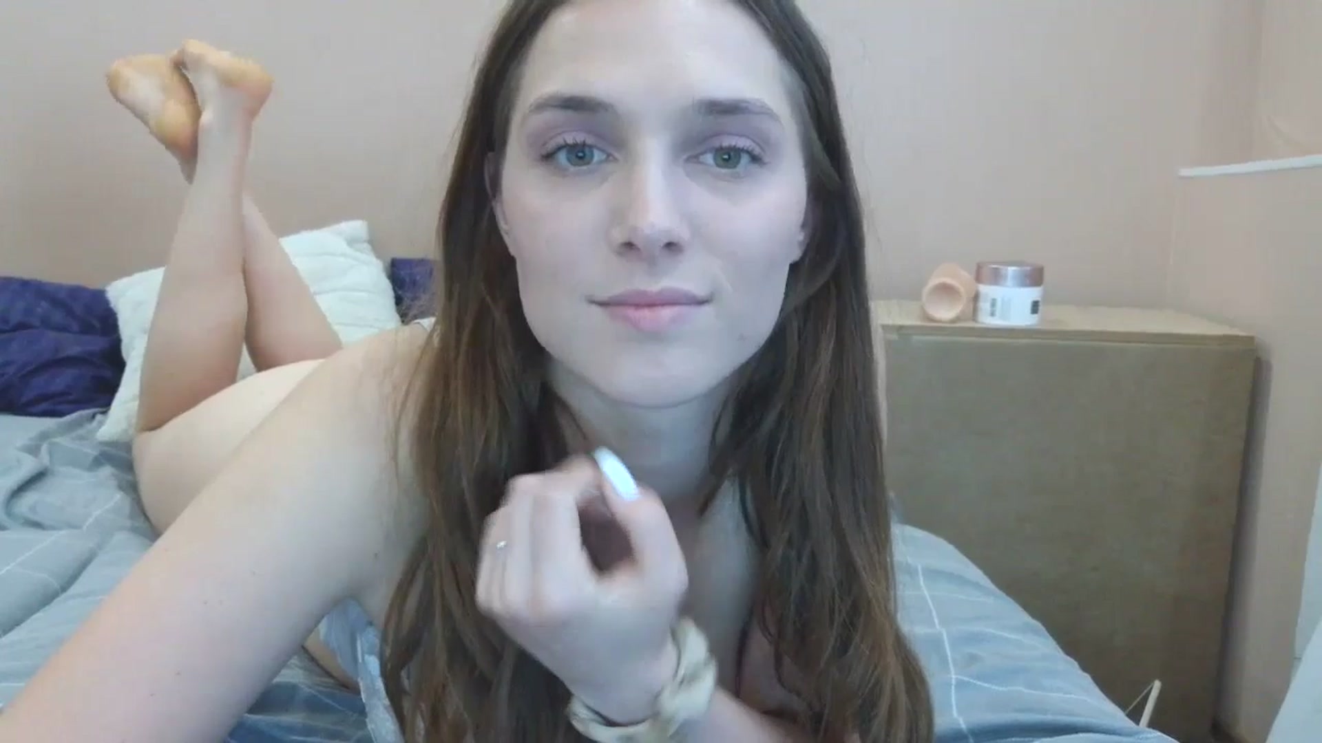 Gallery image thumbnail from HaleyReed's myfreecams stream on, 06/01/2025, 12:08 image 19 of 20