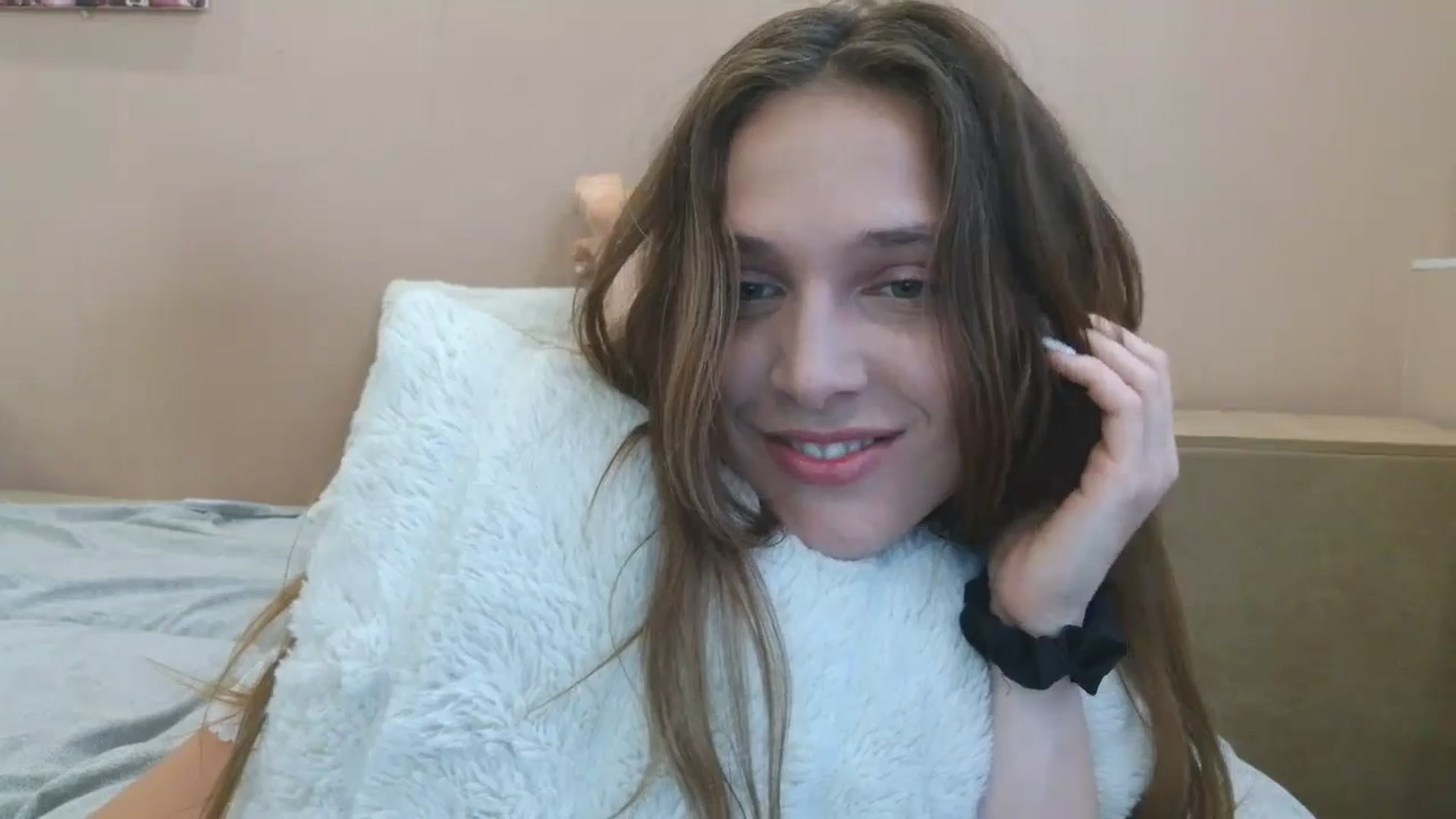 Gallery image thumbnail from HaleyReed's myfreecams stream on, 06/13/2025, 13:25 image 13 of 20
