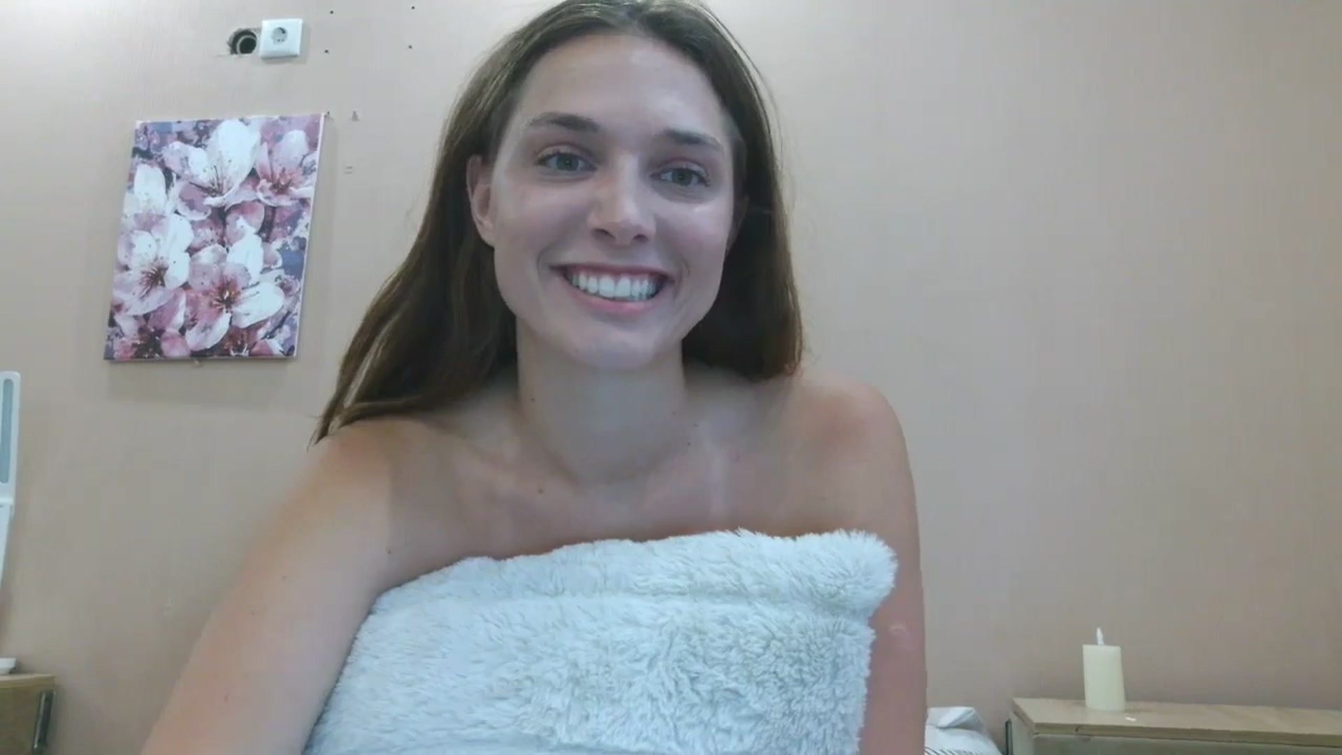 Gallery image thumbnail from HaleyReed's myfreecams stream on, 06/13/2025, 14:17 image 7 of 20