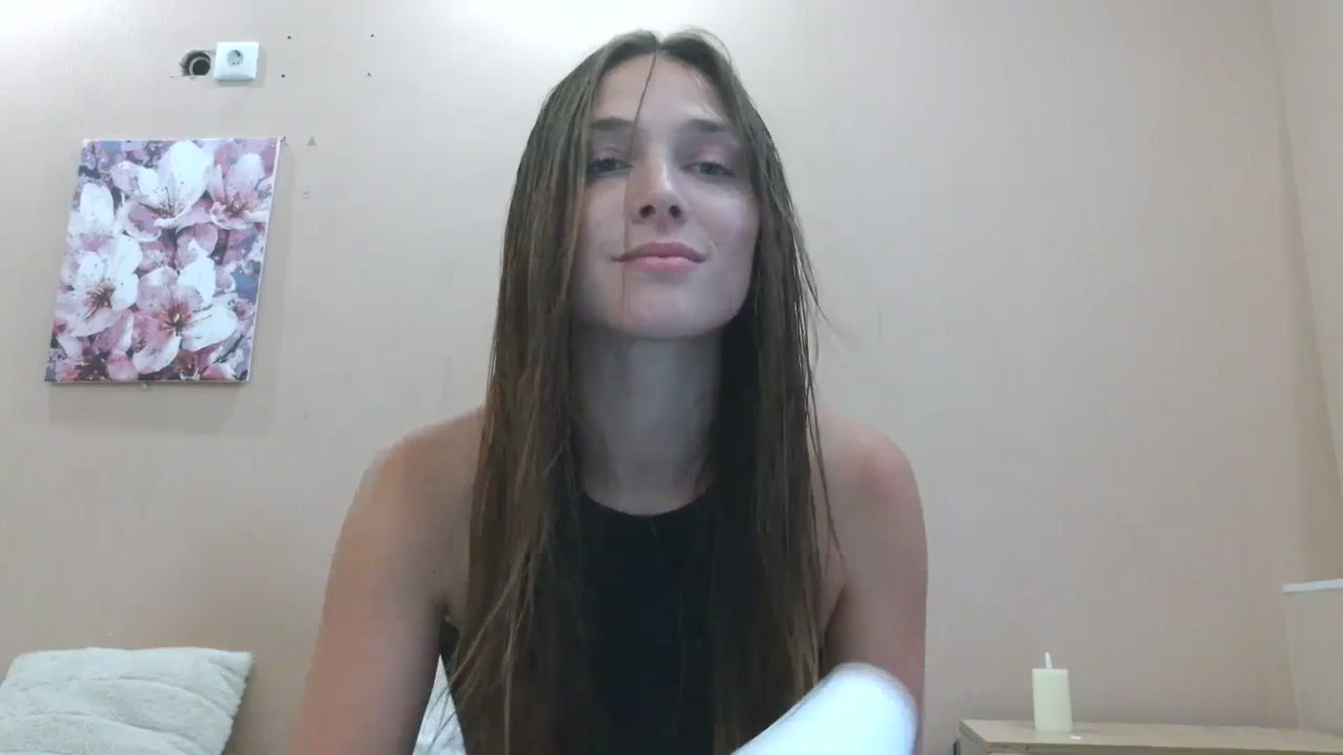 Gallery image thumbnail from HaleyReed's myfreecams stream on, 06/13/2025, 16:50 image 19 of 20