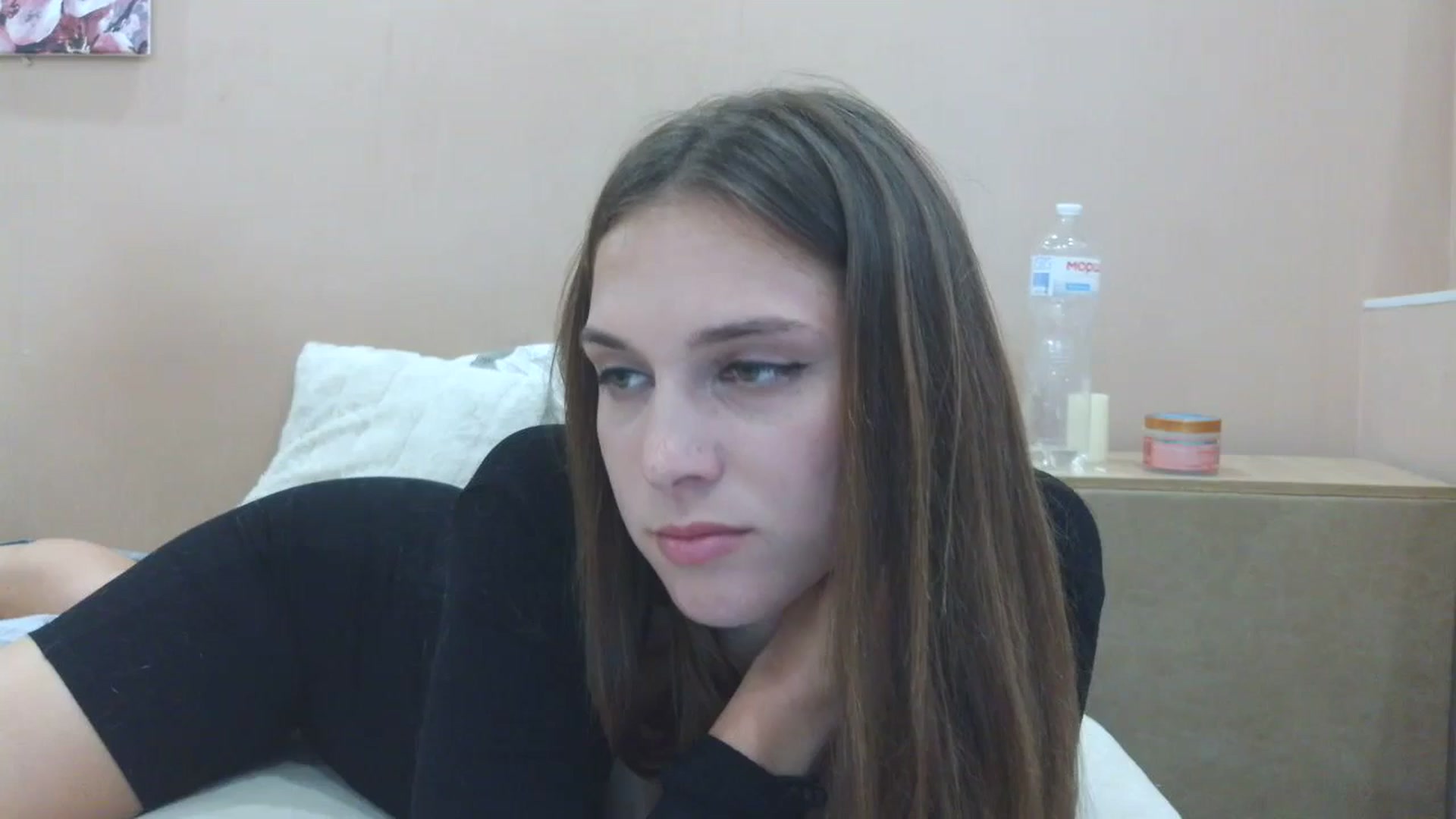 Gallery image thumbnail from HaleyReed's myfreecams stream on, 06/15/2025, 16:41 image 6 of 20