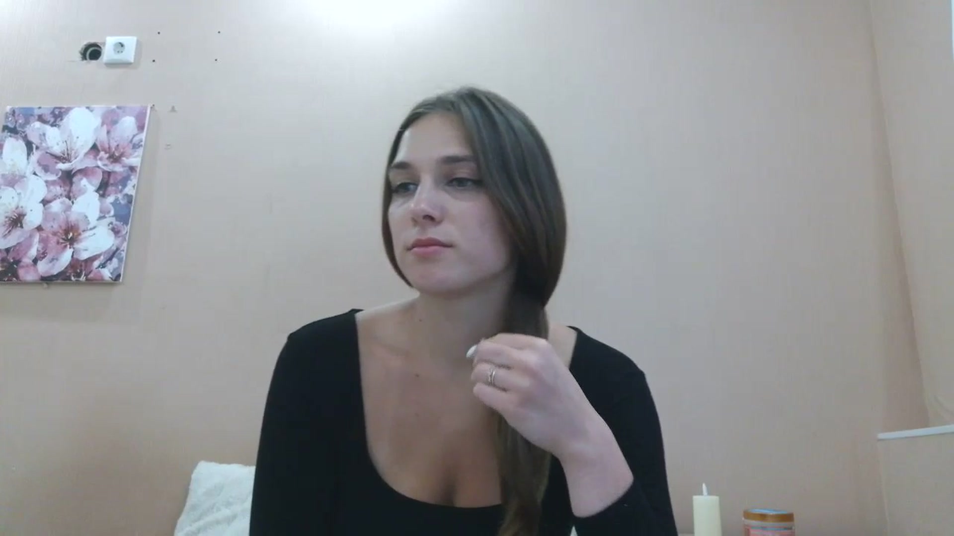 Gallery image thumbnail from HaleyReed's myfreecams stream on, 06/15/2025, 16:41 image 9 of 20