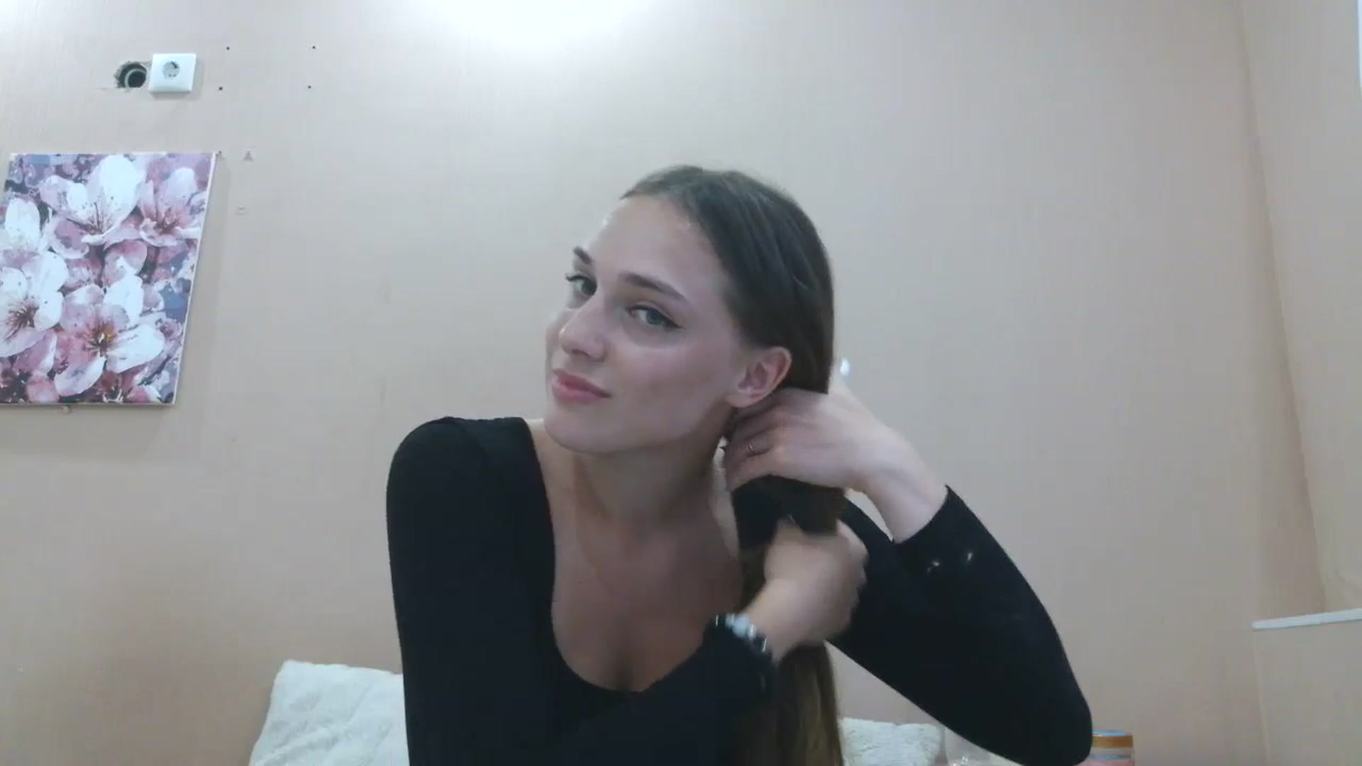 Gallery image thumbnail from HaleyReed's myfreecams stream on, 06/15/2025, 16:41 image 8 of 20