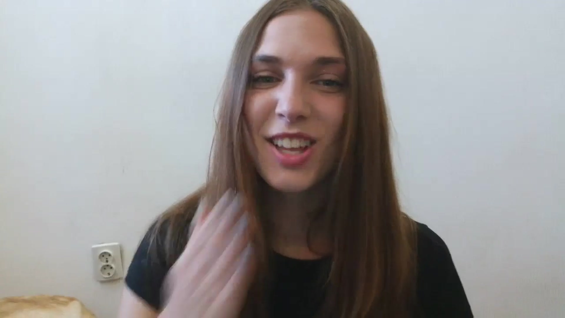 Gallery image thumbnail from HaleyReed's myfreecams stream on, 06/16/2025, 12:30 image 3 of 20