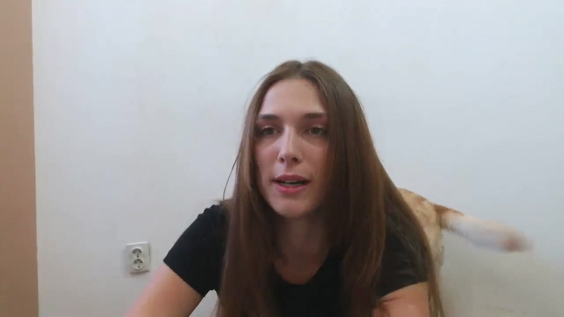 Gallery image thumbnail from HaleyReed's myfreecams stream on, 06/16/2025, 12:30 image 9 of 20