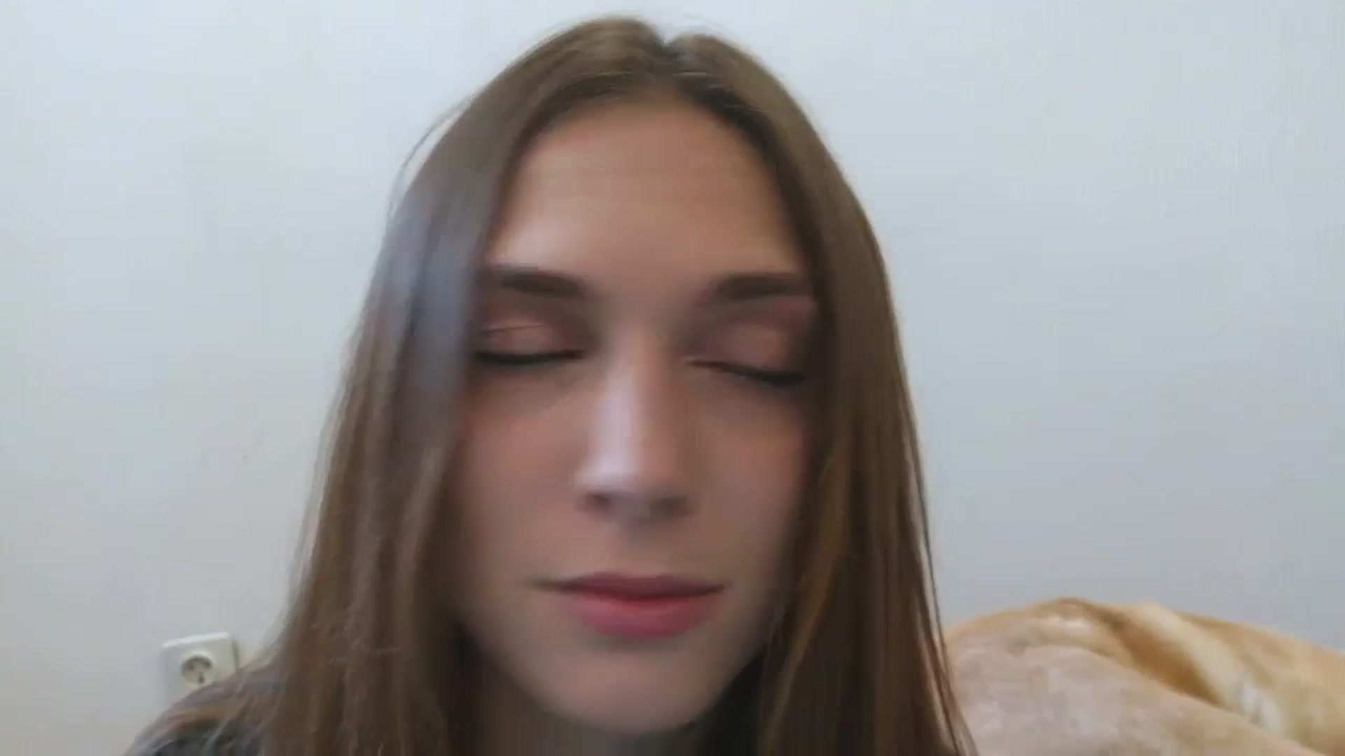 Gallery image thumbnail from HaleyReed's myfreecams stream on, 06/16/2025, 12:30 image 1 of 20