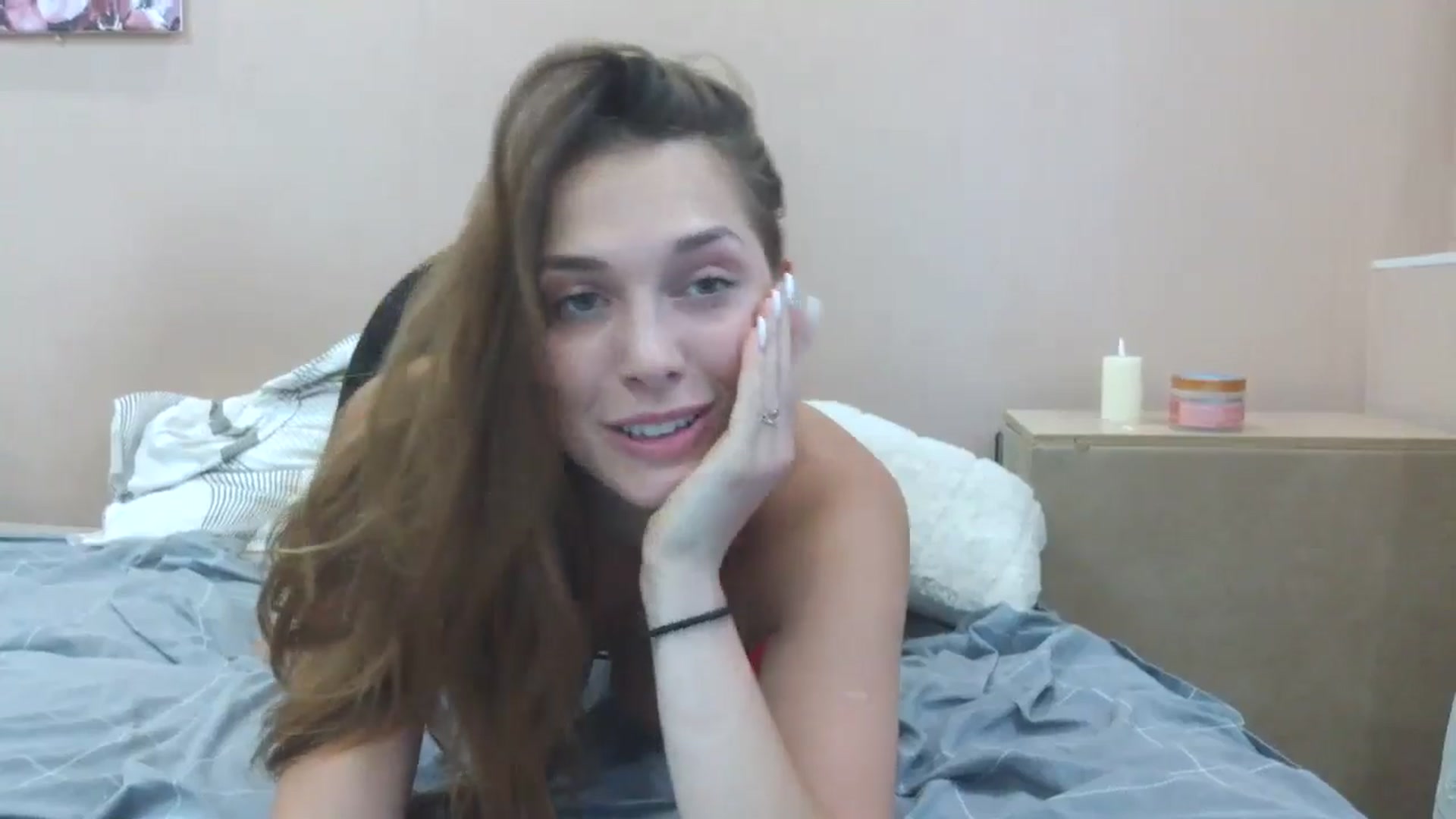 Gallery image thumbnail from HaleyReed's myfreecams stream on, 06/16/2025, 13:42 image 6 of 20