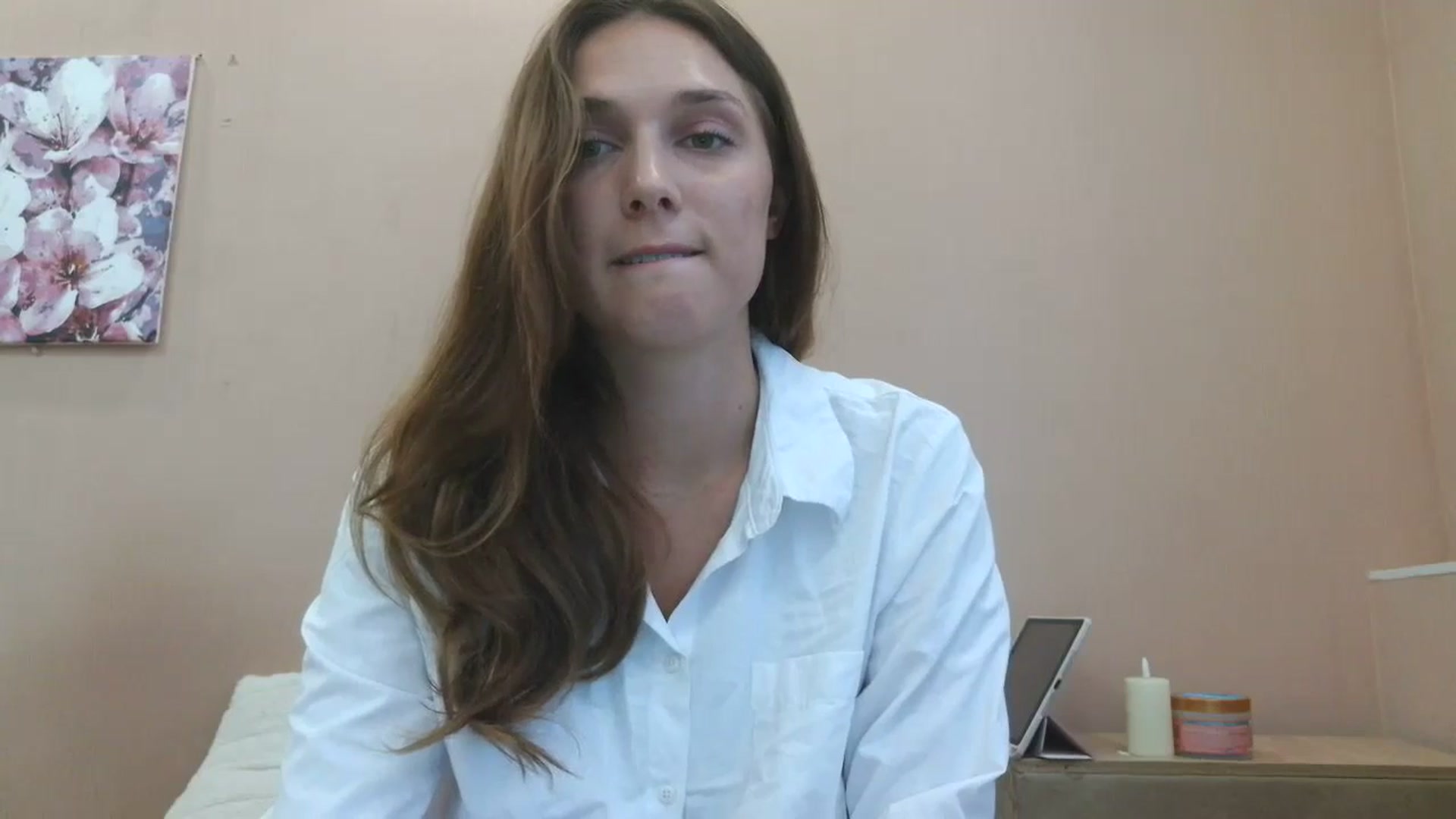 Gallery image thumbnail from HaleyReed's myfreecams stream on, 06/18/2025, 14:23 image 16 of 20