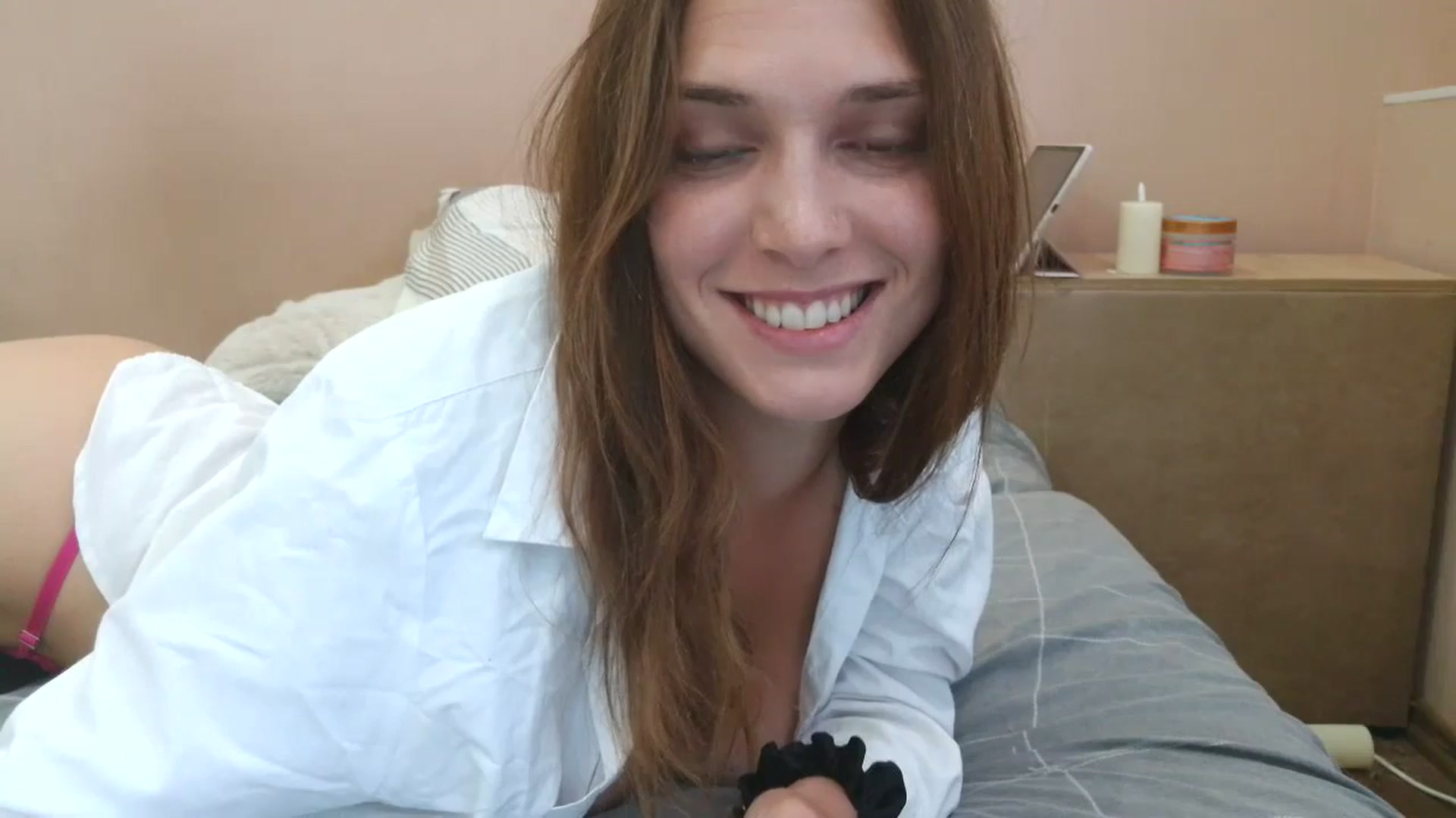 Gallery image thumbnail from HaleyReed's myfreecams stream on, 06/18/2025, 15:27 image 3 of 20