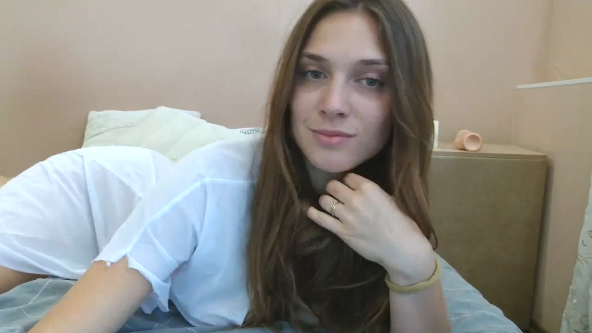 Gallery image thumbnail from HaleyReed's myfreecams stream on, 06/19/2025, 09:53 image 20 of 20